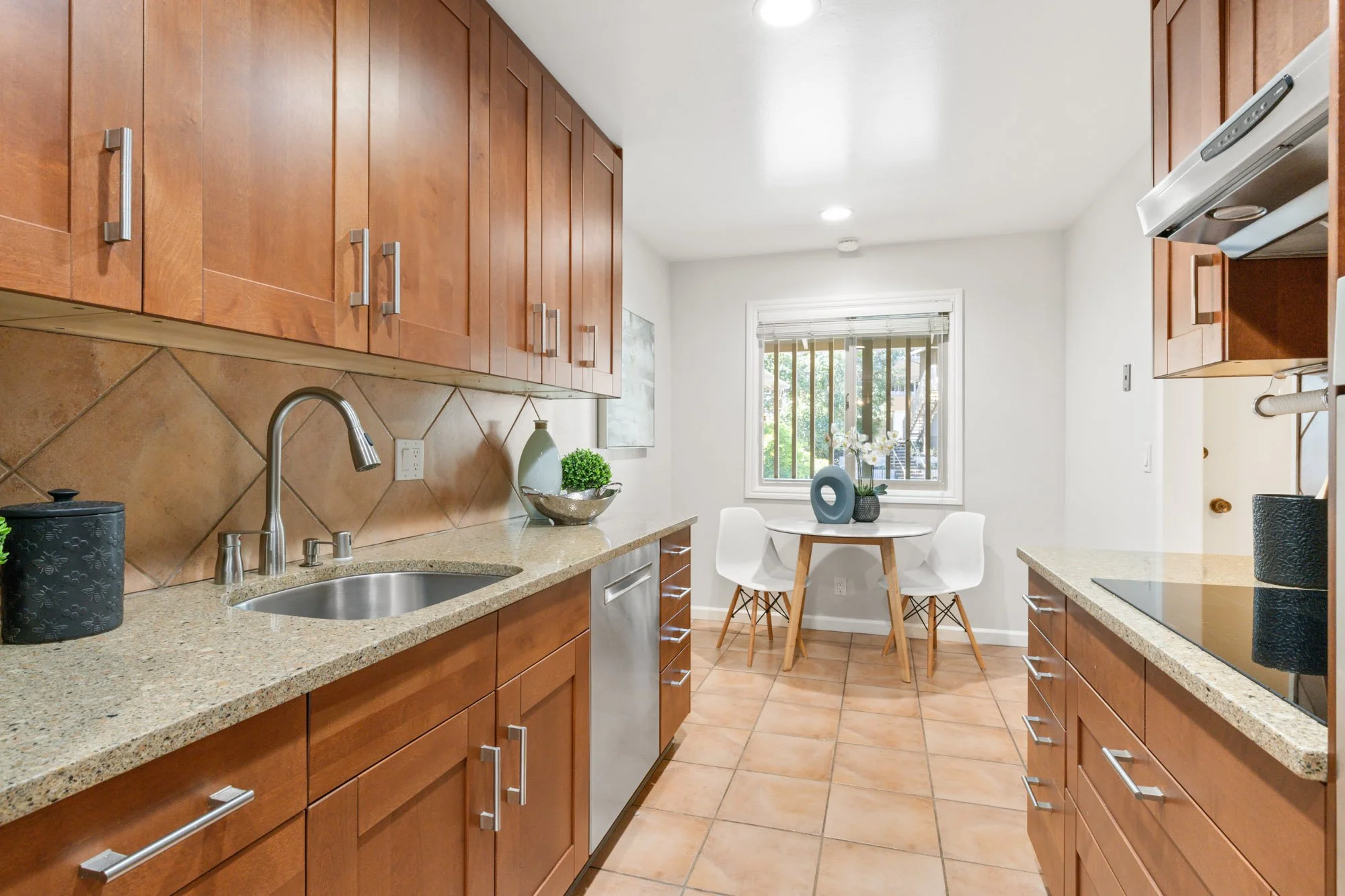 2315_Eastridge_714 (2)-18.jpg