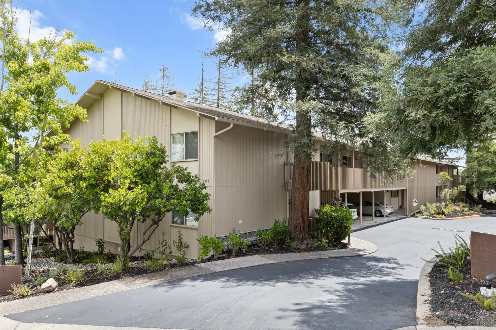2315_Eastridge_714-2.jpg