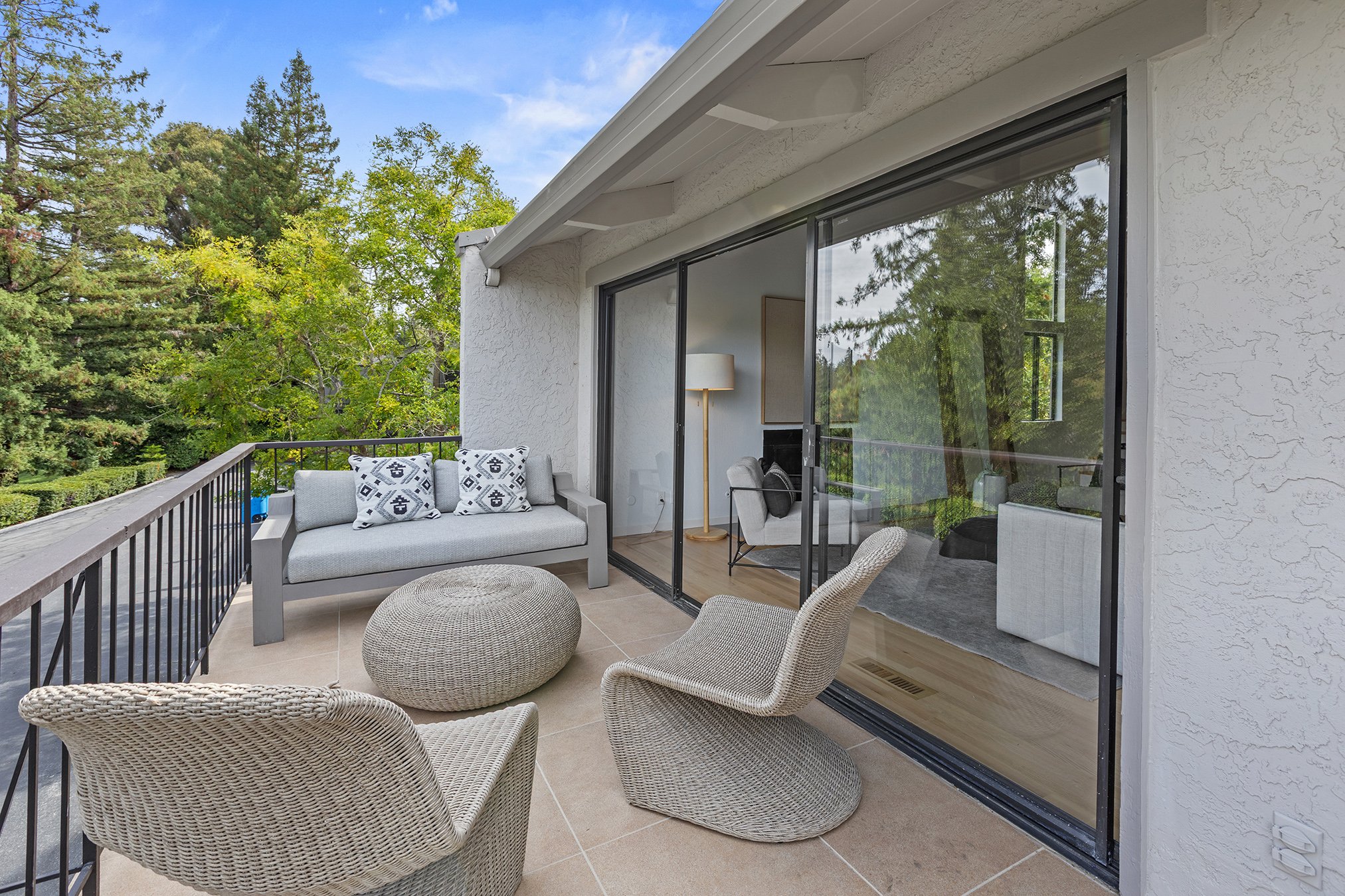 1270SandHill Deck5.jpg