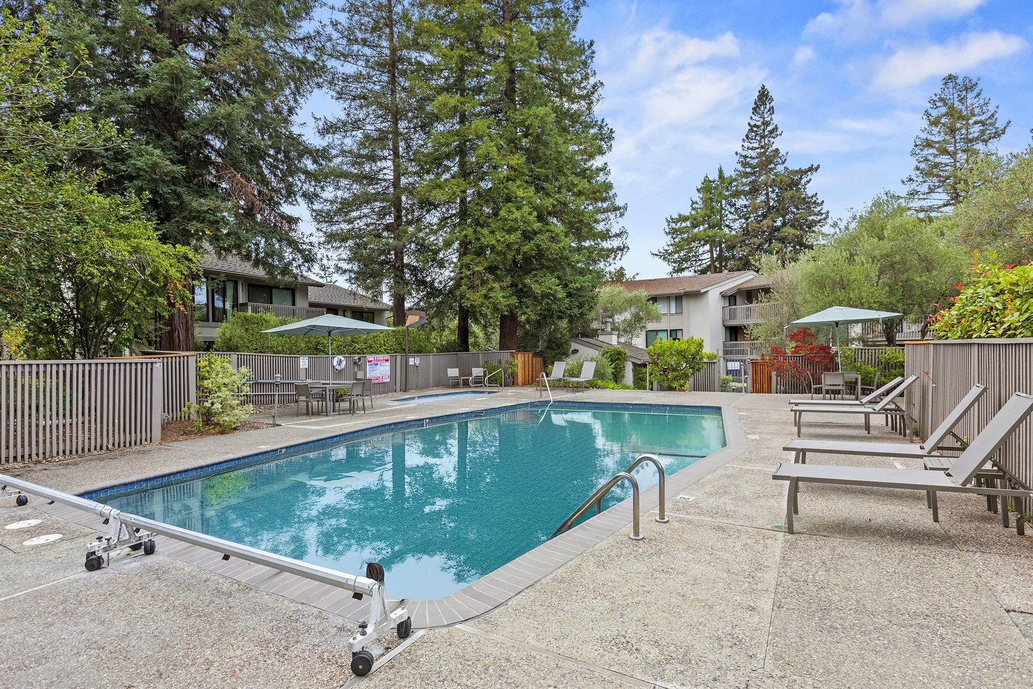 1270SandHill Pool1B_AIEdit.jpg