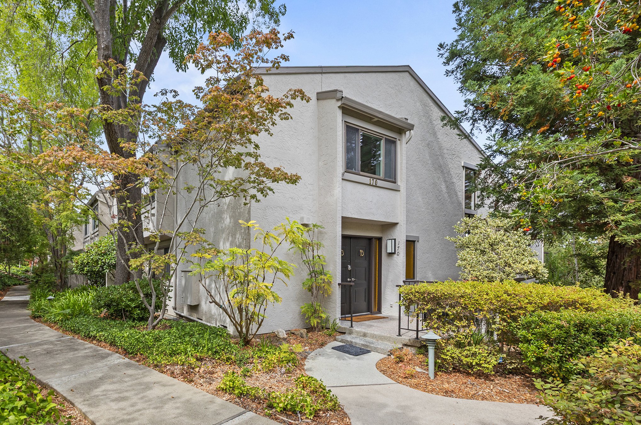 1270SandHill Ext1.jpg