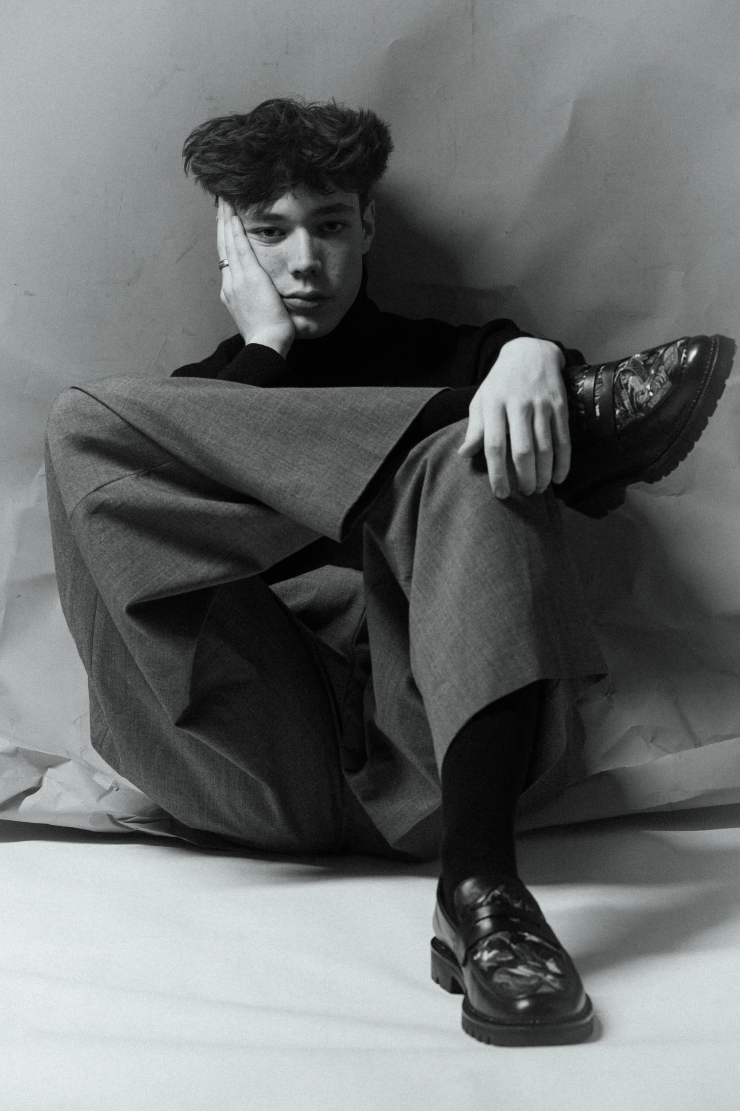 book mannequin homme en noir et blanc