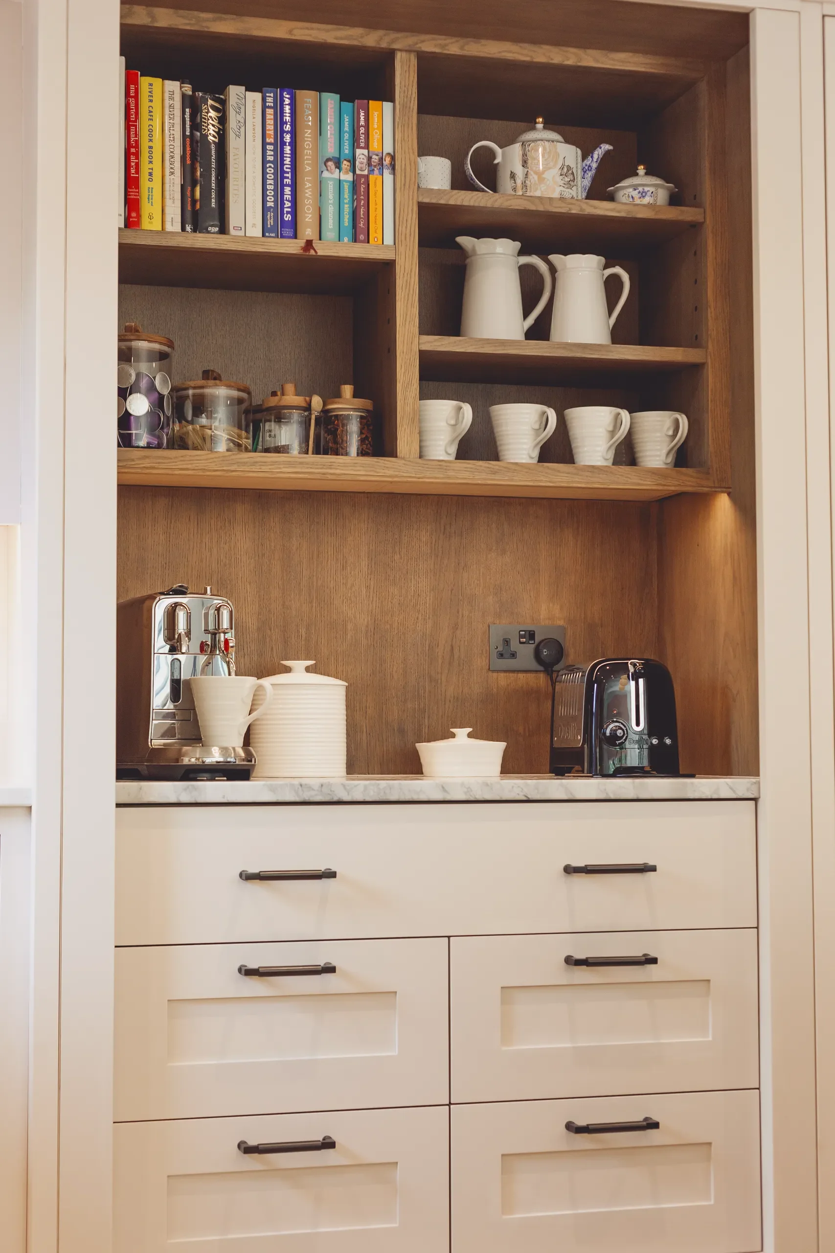 Juniper Workshop Bespoke Traditional Shaker Kitchen Stained Solid Oak Island Marble Cottage Farmhouse (24).webp