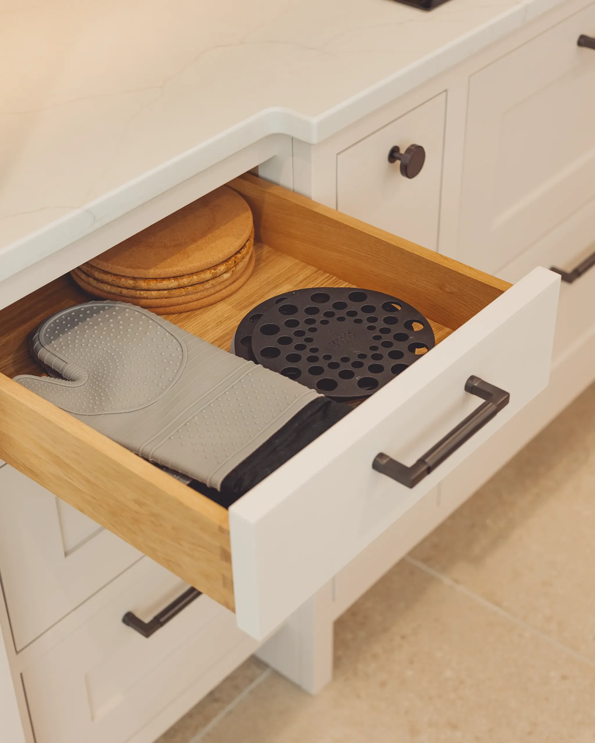 Juniper Workshop Bespoke Traditional Shaker Kitchen Stained Solid Oak Island Marble Cottage Farmhouse (19).webp