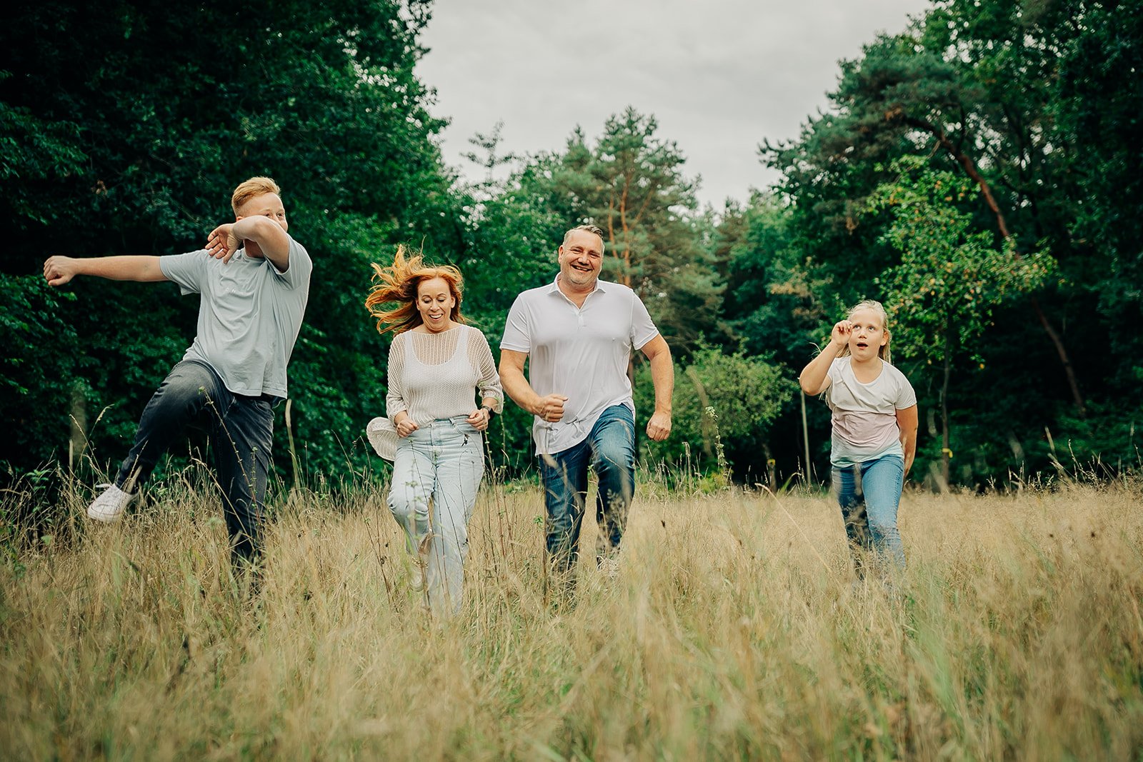 natuerliche-familienbilder-fotograf-kinder-eltern-geschenk_029.jpg