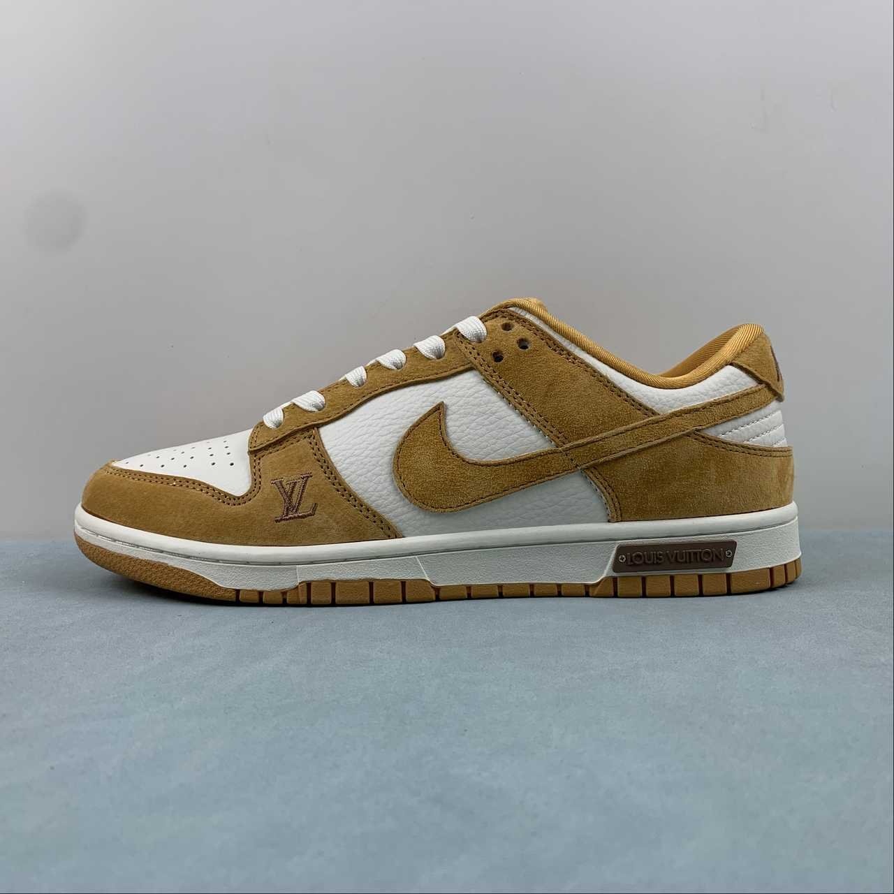Nike Jordan 1 Low Louis Vuitton 12