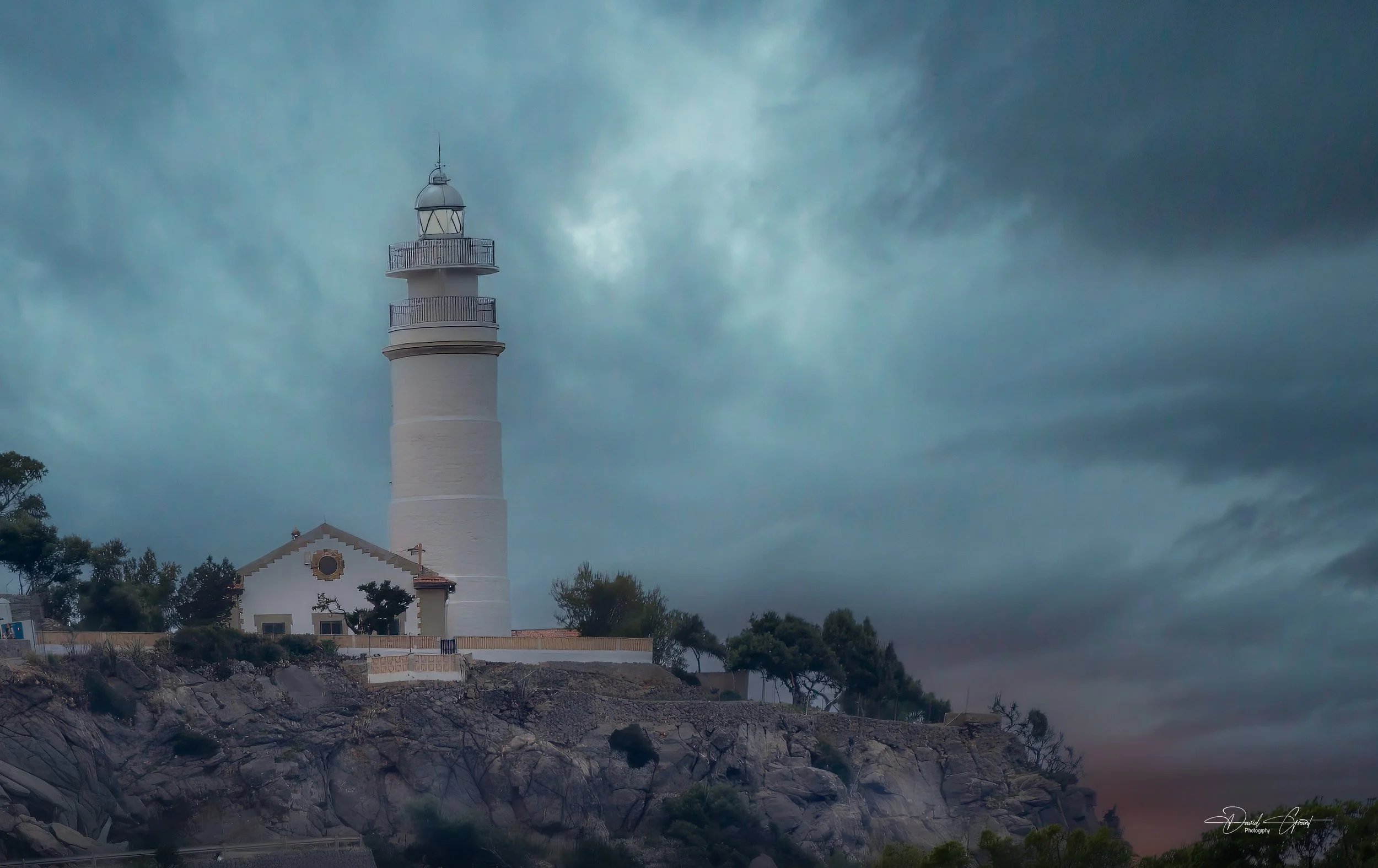 lighthouse.JPG