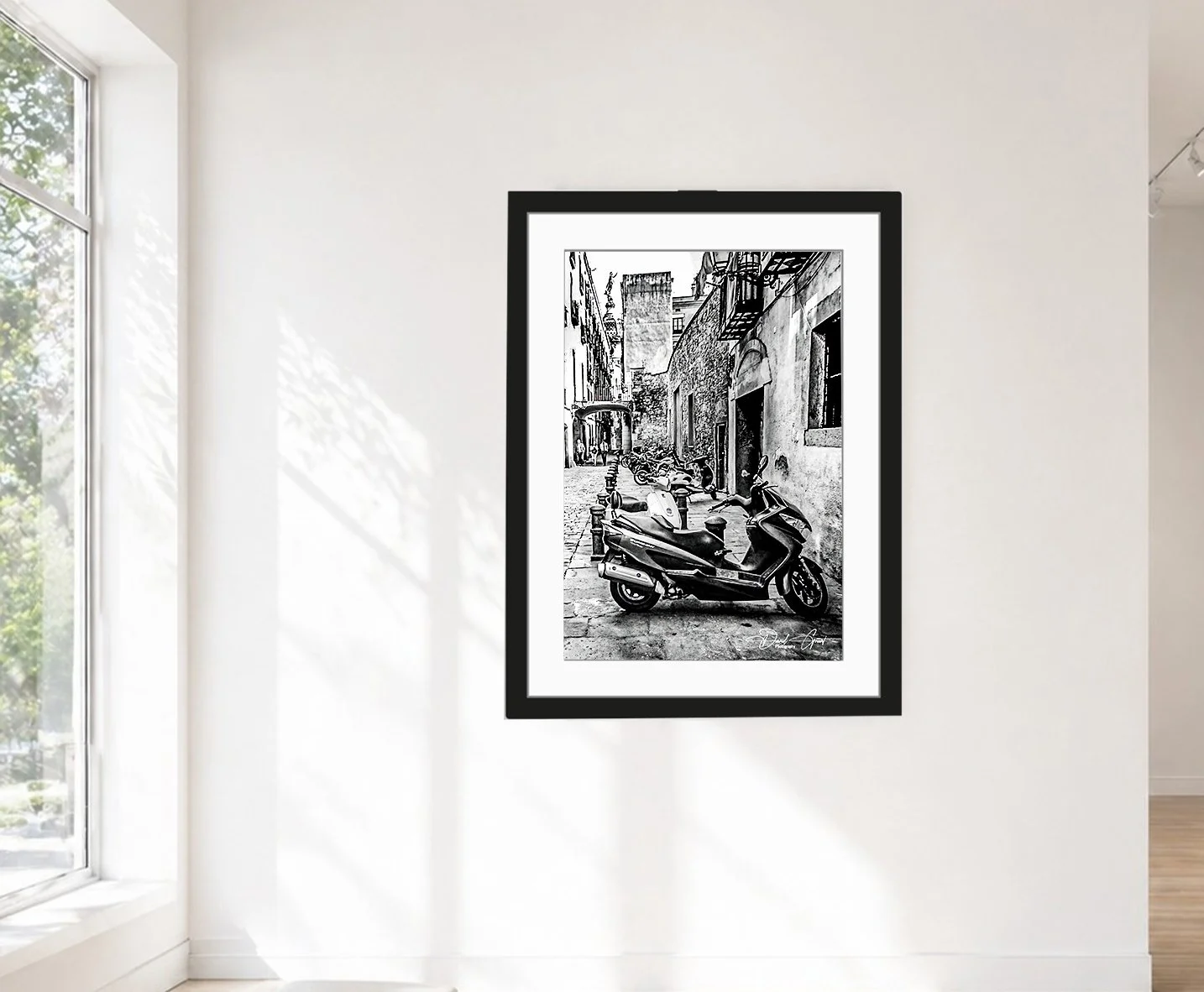 Barcelona Alley bright 16x20.jpg