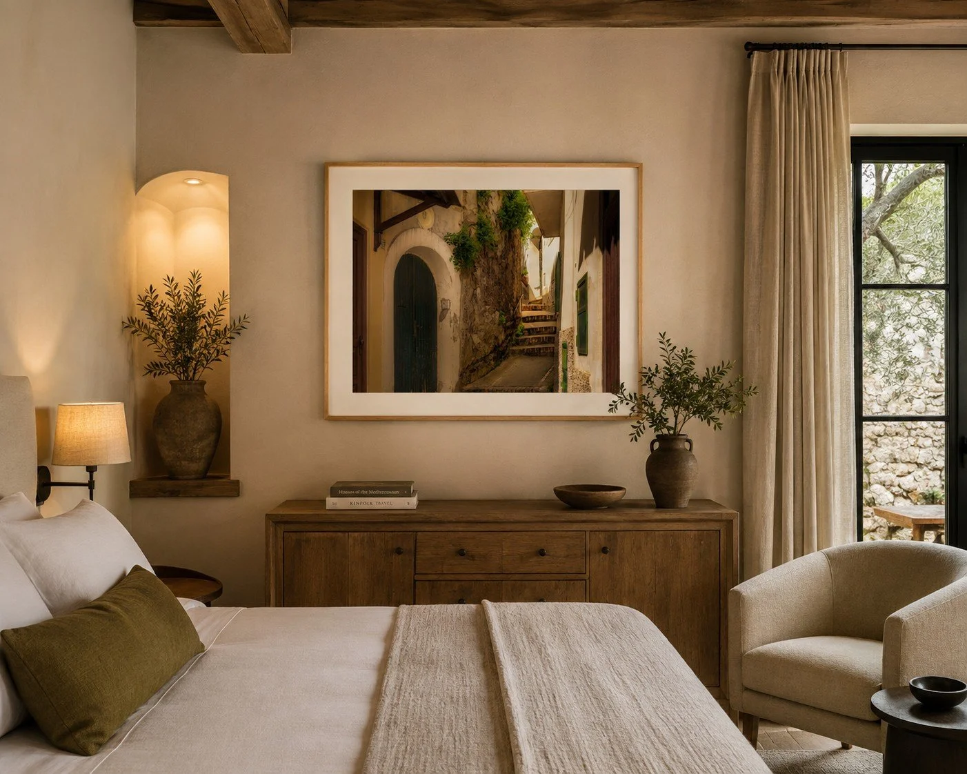 Discovery bedroom.jpg