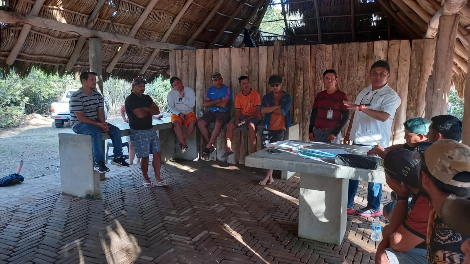 conanp en reunión con cooperativa, abril 2024.jpeg