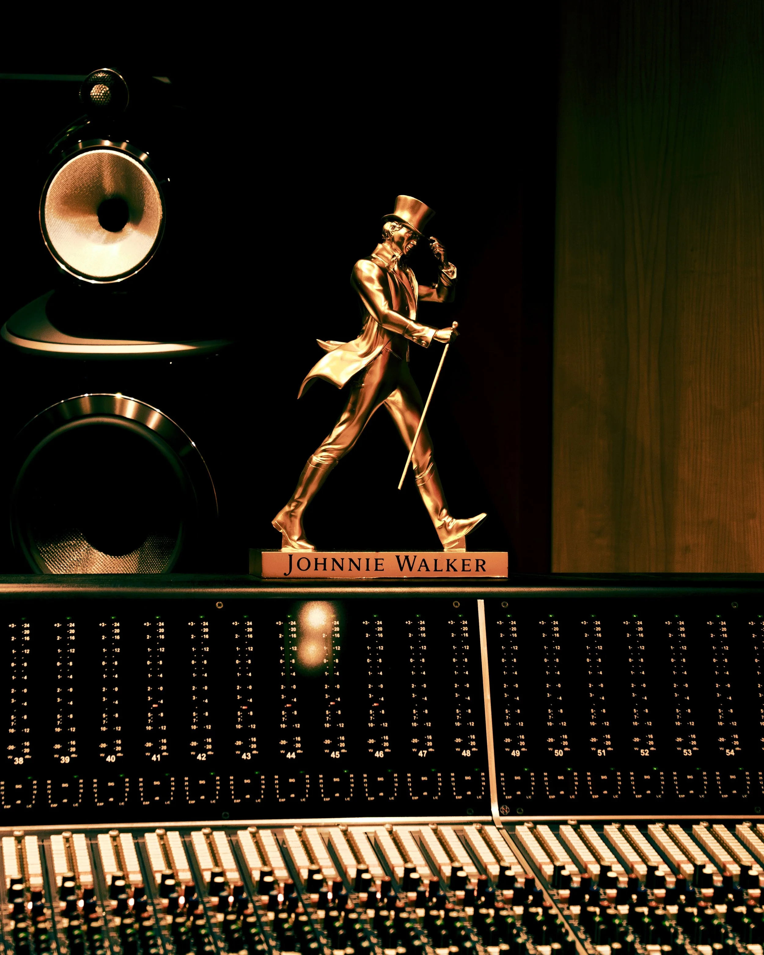 EMSHOOTSBANDS - SOUNDBITE X JW 55.jpeg