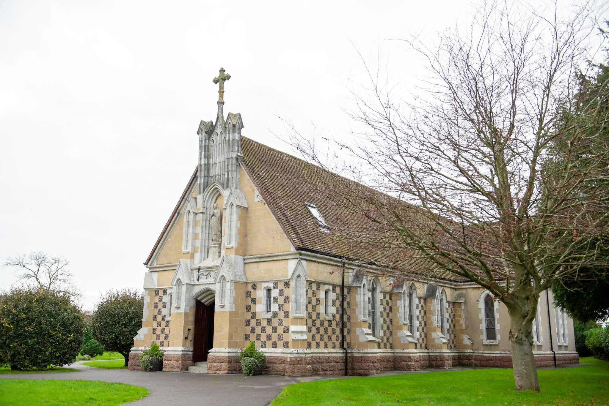 Welcome to Our Lady of Lourdes Catholic Church, New Milton — New Forest