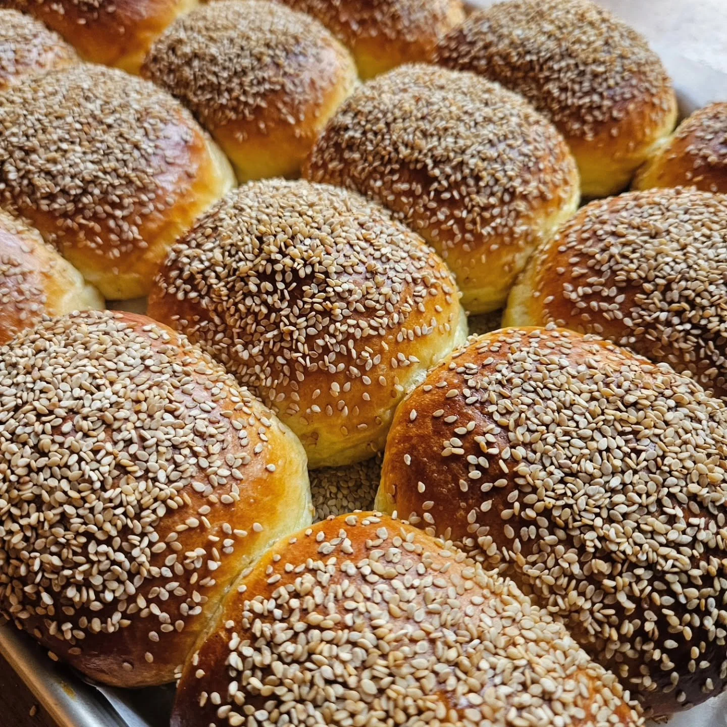 Riva Neighborhood Yard Sale This Weekend!!!

Saturday 6/6. We'll be set up from 830a-1030a

Of course we're selling bread at the yard sale, and of course you should come get some. 
Find us at the Annapolis Landing Playground, we'll have all the carbs