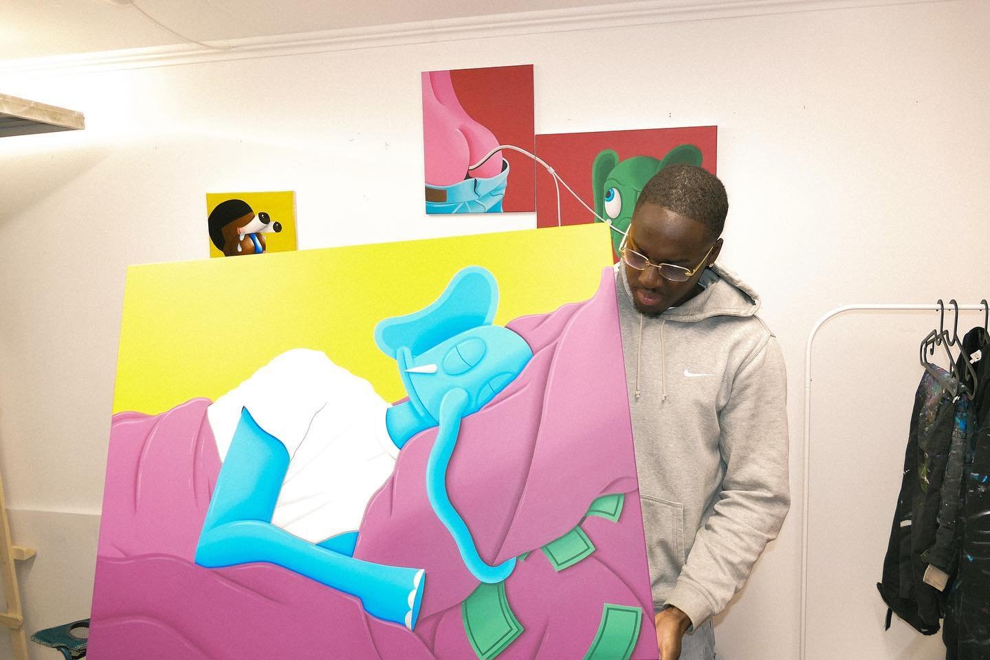 Linked up with Karlexander in Toulouse for the opening presentation of his new piece, &Ccedil;&rsquo;est Comme &ccedil;a que j&rsquo;aime me reposer. It was an eventful weekend, and I learned more about him. 

Extremely creative, you can see how his 