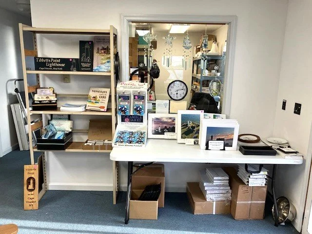 gift_shop_02.jpg