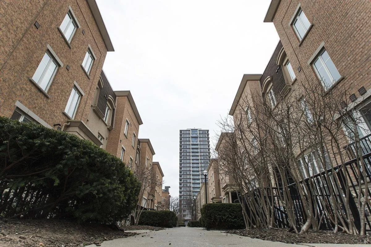 Growing population in Toronto and Hamilton need housing’s ‘missing middle,’ report says
