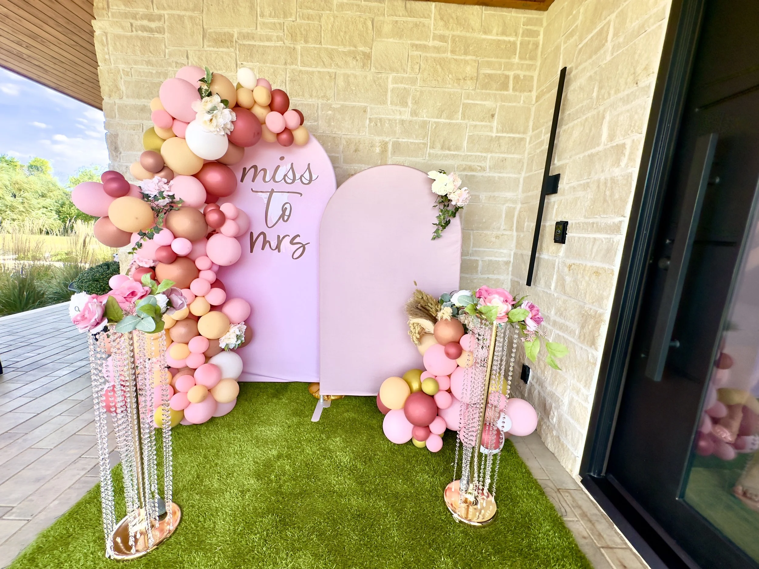 Balloon Decor (Chiara Malt)-Double