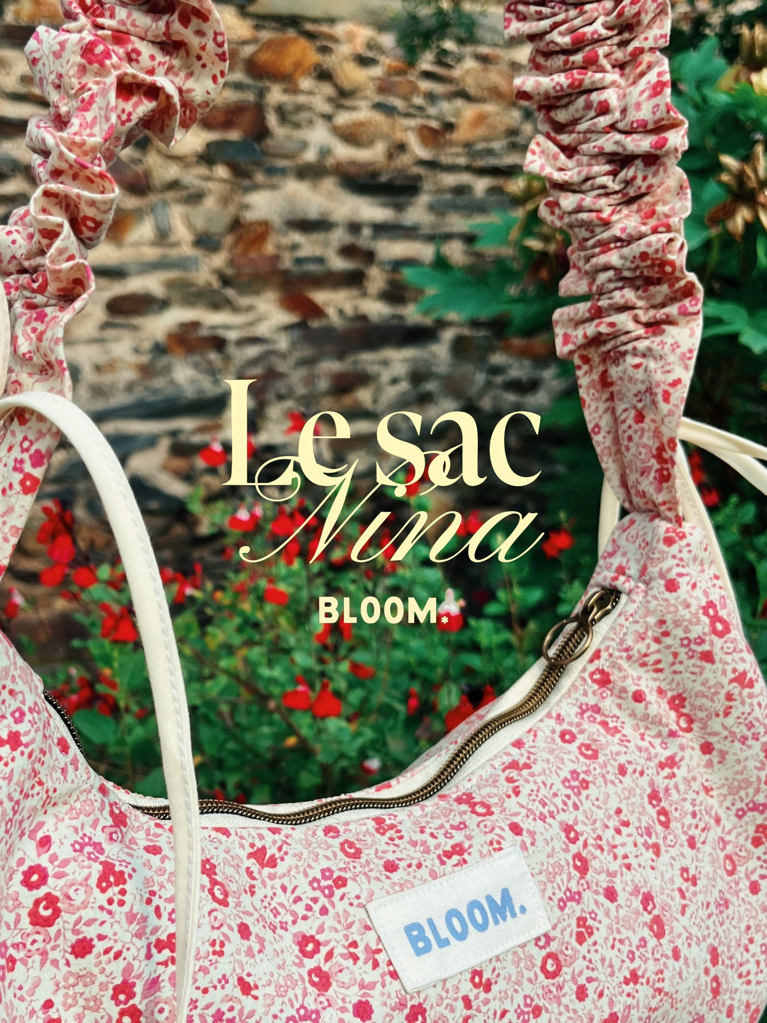 Le sac Nina 🌸

Parfait pour :
🧺 un pique-nique au bord de l&rsquo;eau 
🌷 une balade en ville
💕 emporter l&rsquo;essentiel, tout simplement 

Fabriqu&eacute;s par mes soins &agrave; partir de tissus upcycl&eacute;s,
et disponibles sur : 

boutique