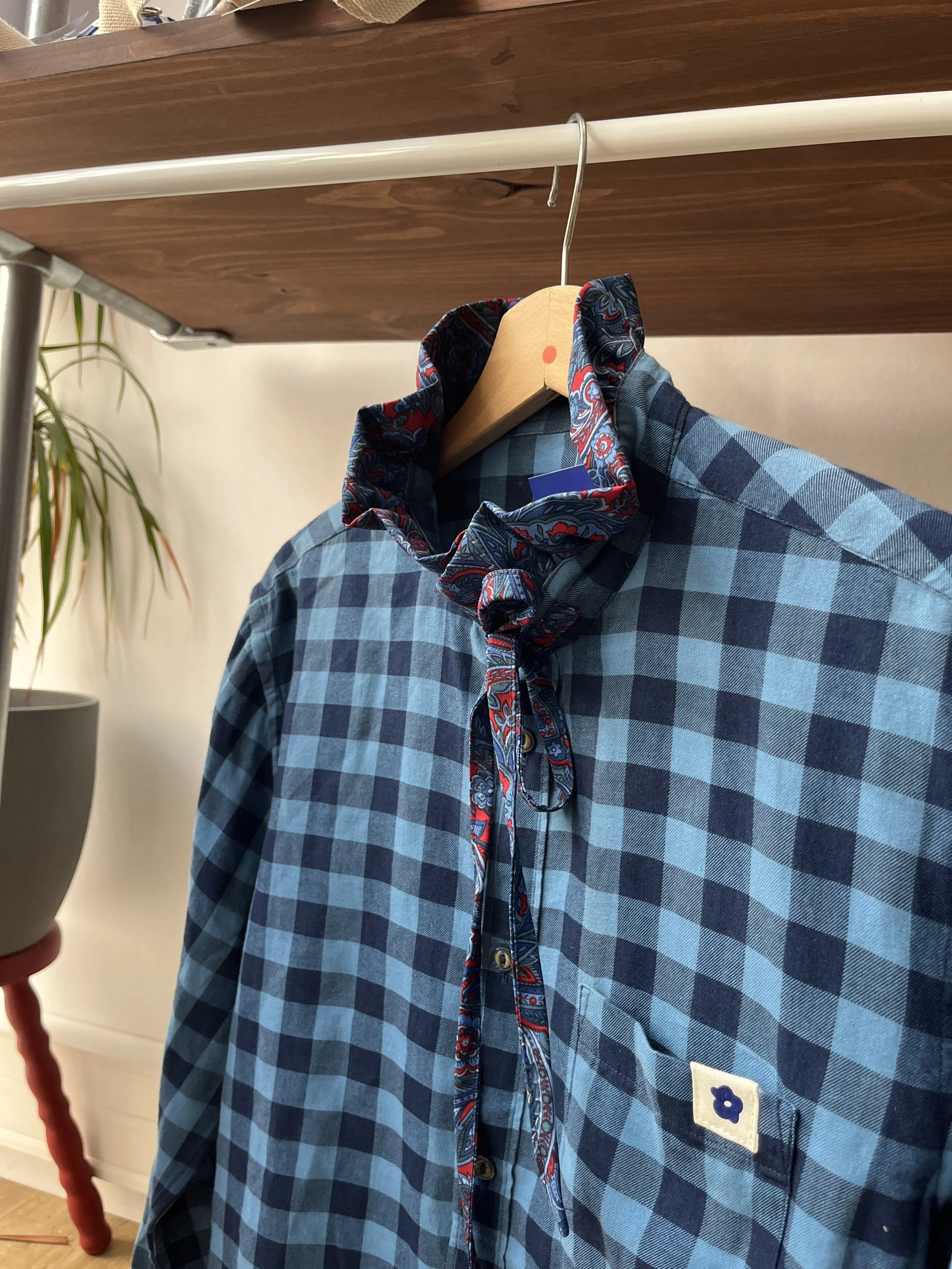 Blouse col froncé bleu taille M