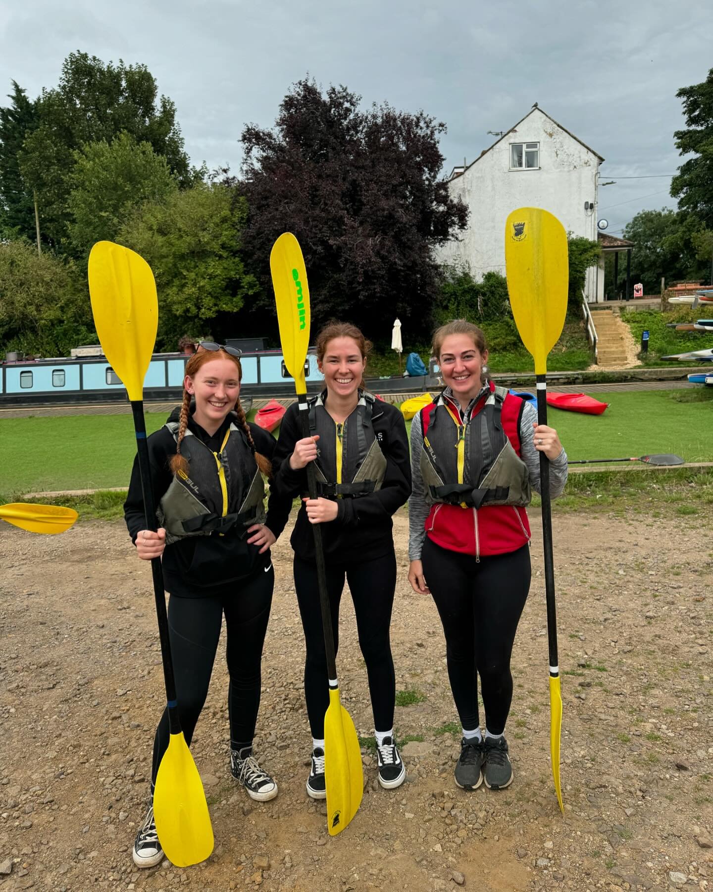 Babington Boaters 🛶🛶🛶

@karladeir 
@freya_trewin 
@faith_lannigan_ 
#stayoffthewater #watchout #kayaking