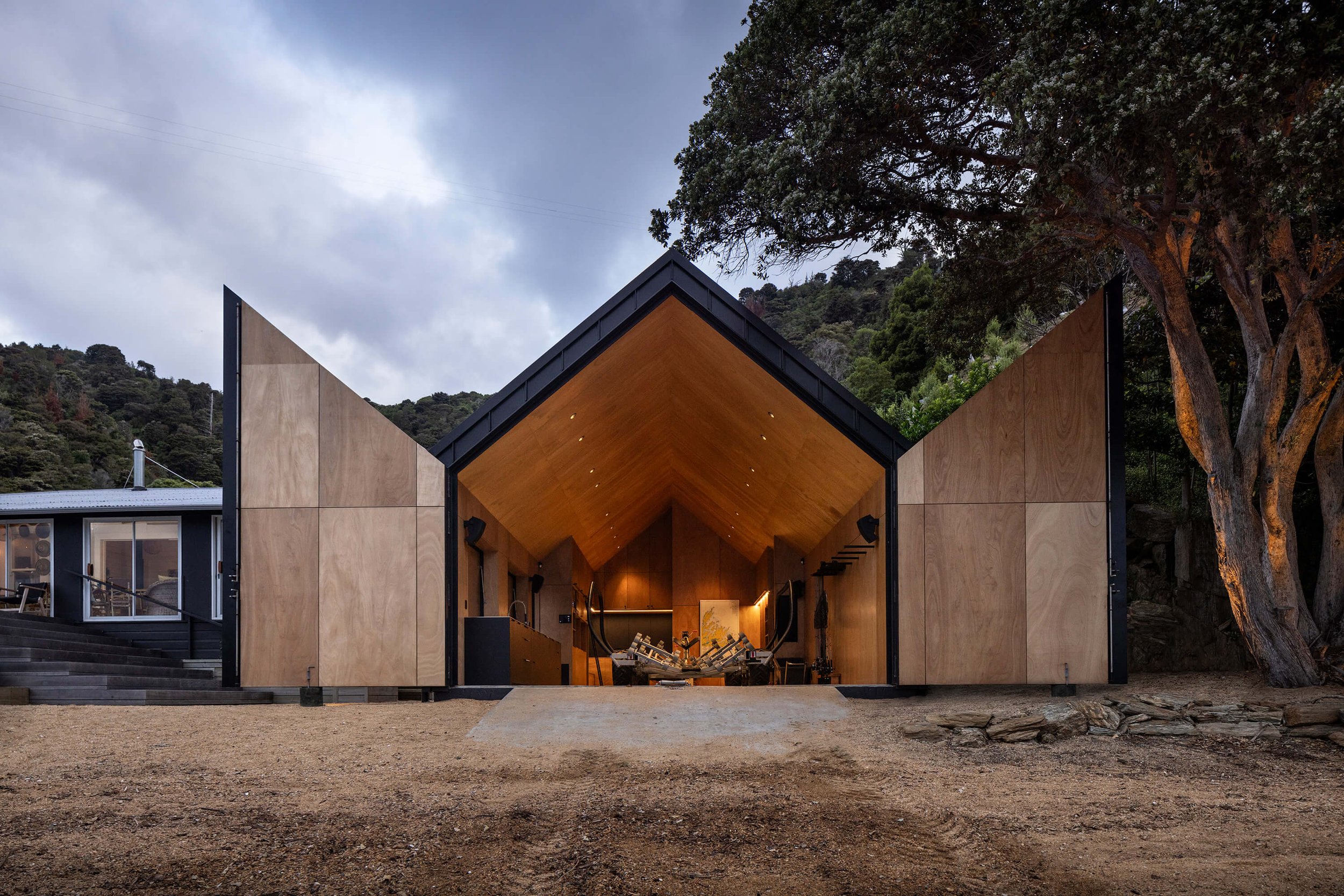 Longbeach Boatshed | Projects | HR Construction