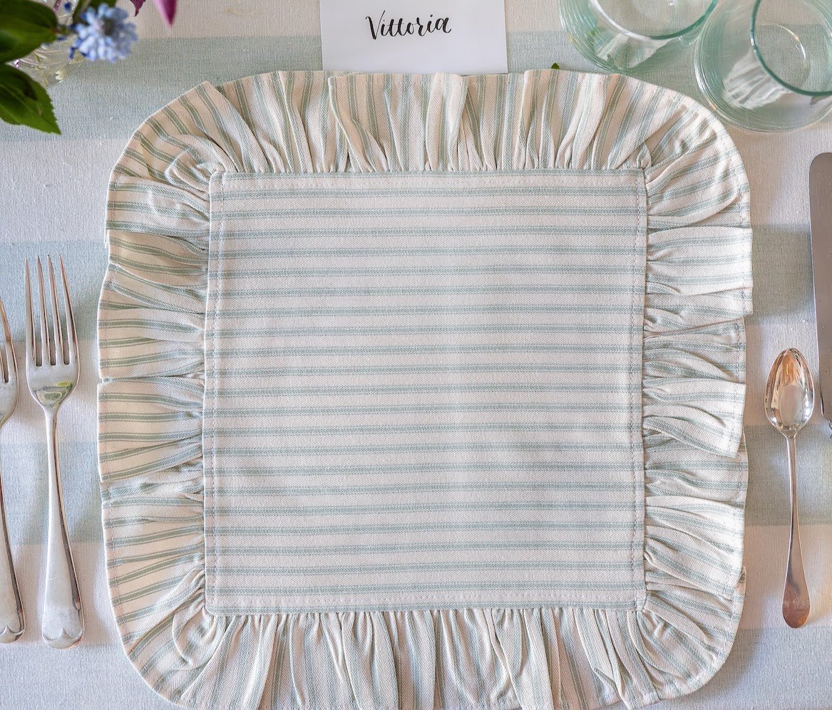 truffles_and_ruffles_collaboration_fabric_snug_ruffle_green_placemat.jpeg