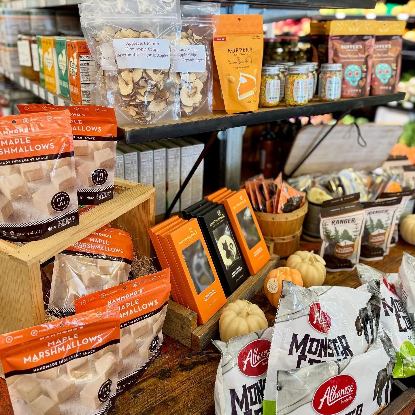 🍁 Fall has arrived at Glover Street Market! 🍂

Our shelves are brimming with seasonal favorites &mdash; ginger apple butter, citrus pear butter, pumpkin spice almonds, maple marshmallows, local apple chips, and more. 
Perfect for gifting, snacking,