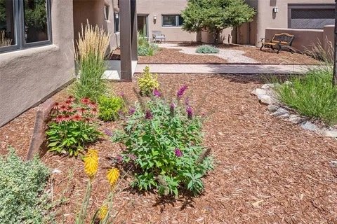 Landscaping_02.jpeg