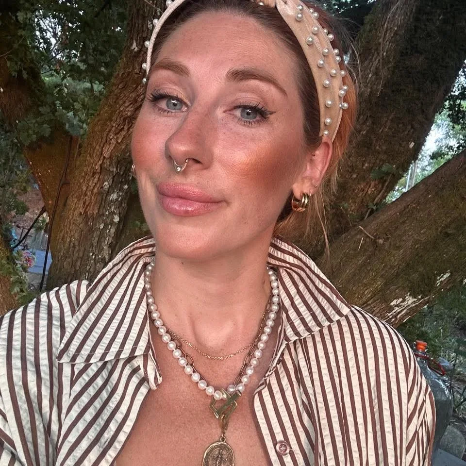 Picture of Erienne Paquette, certified advanced esthetician.