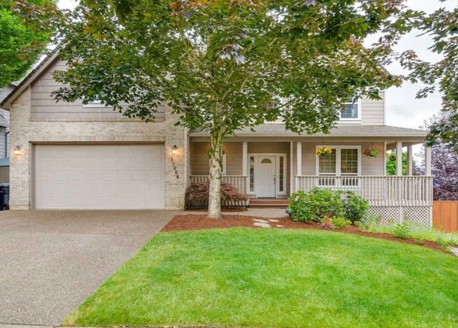 📍SW Turnagain Dr,&nbsp;Tigard, OR 97224

COMING SOON 👀 | TIGARD, OR

A beautifully refreshed home is about to hit the market in one of Tigard&rsquo;s most desirable communities&hellip;

✨ Fresh interior paint throughout
✨ Brand new carpet for a cle