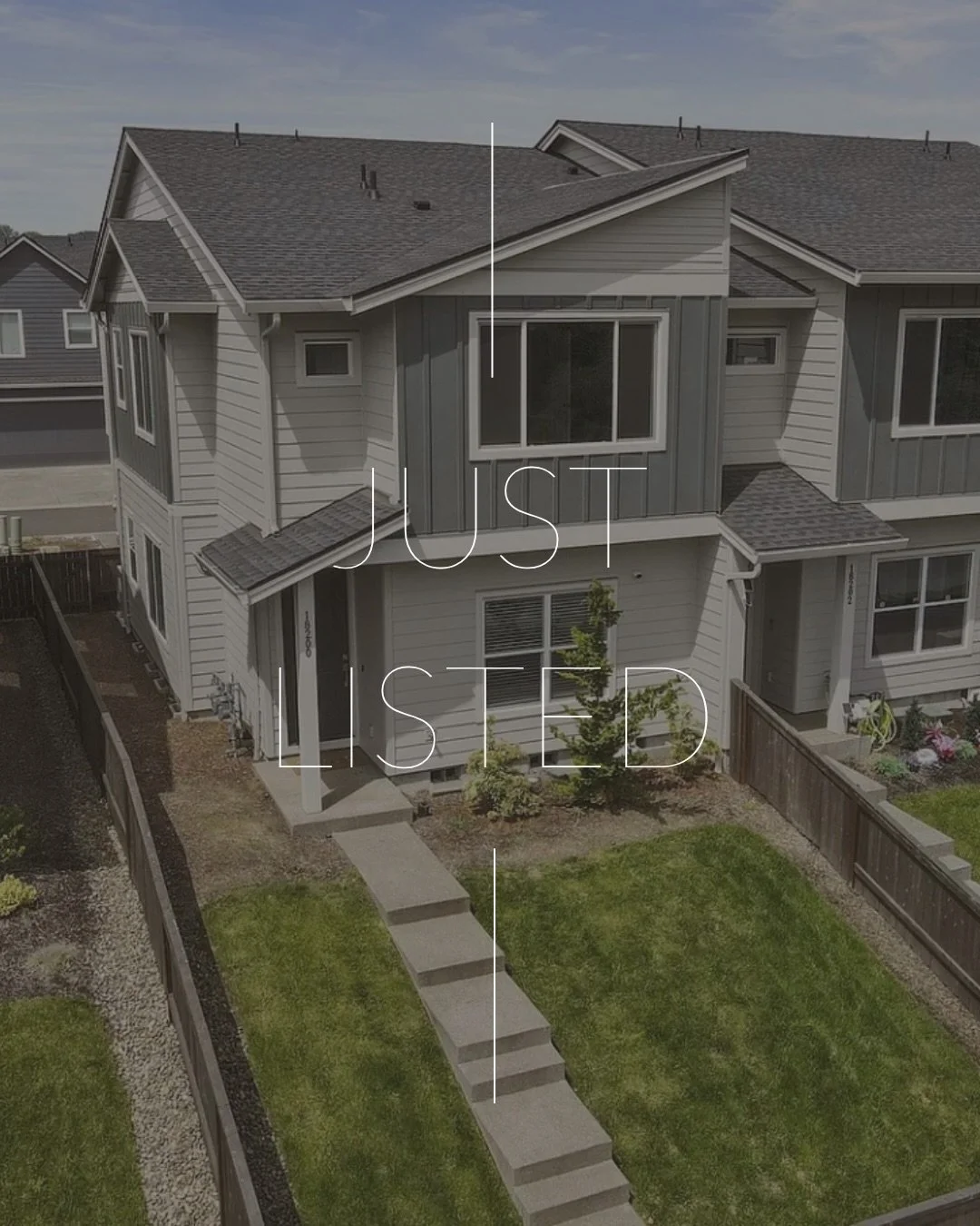 NEW LISTING 🔥

📍Vancouver, WA 98686

3BD | 3BA | 1,547 sqft

Welcome to the desirable Ramble Creek community. This turnkey home offers better-than-new upgrades throughout, including new carpet and fresh interior paint. Luxury custom cabinetry eleva