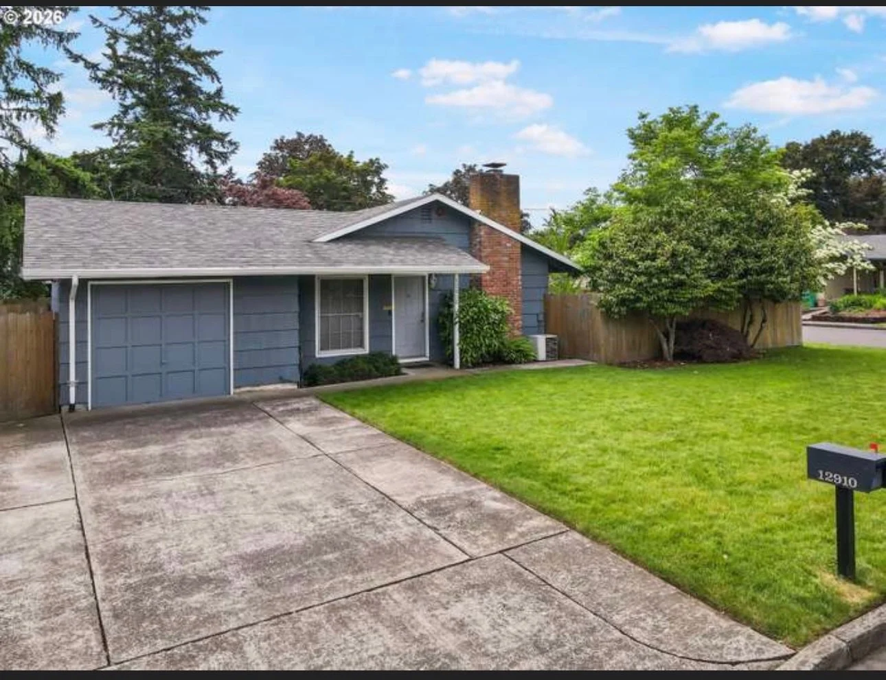 SOLD ✨

&bull; $40,100 Over asking 
&bull; Quick Close 
&bull; 3 DOM
&bull; Multiple Offers
&bull; No Repairs Requested 

A win for both parties and happy sellers! Let&rsquo;s gooo 🎉

#portlandrealestate #oregonrealestate #oregonhomes #pdxrealestate