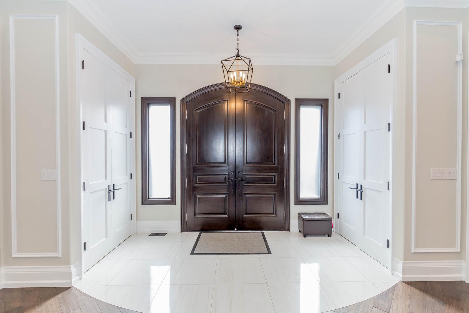 2431 Loanne Dr Mississauga-large-019-255-HD Virtual Tours 19HDR-1500x1000-72dpi.jpg