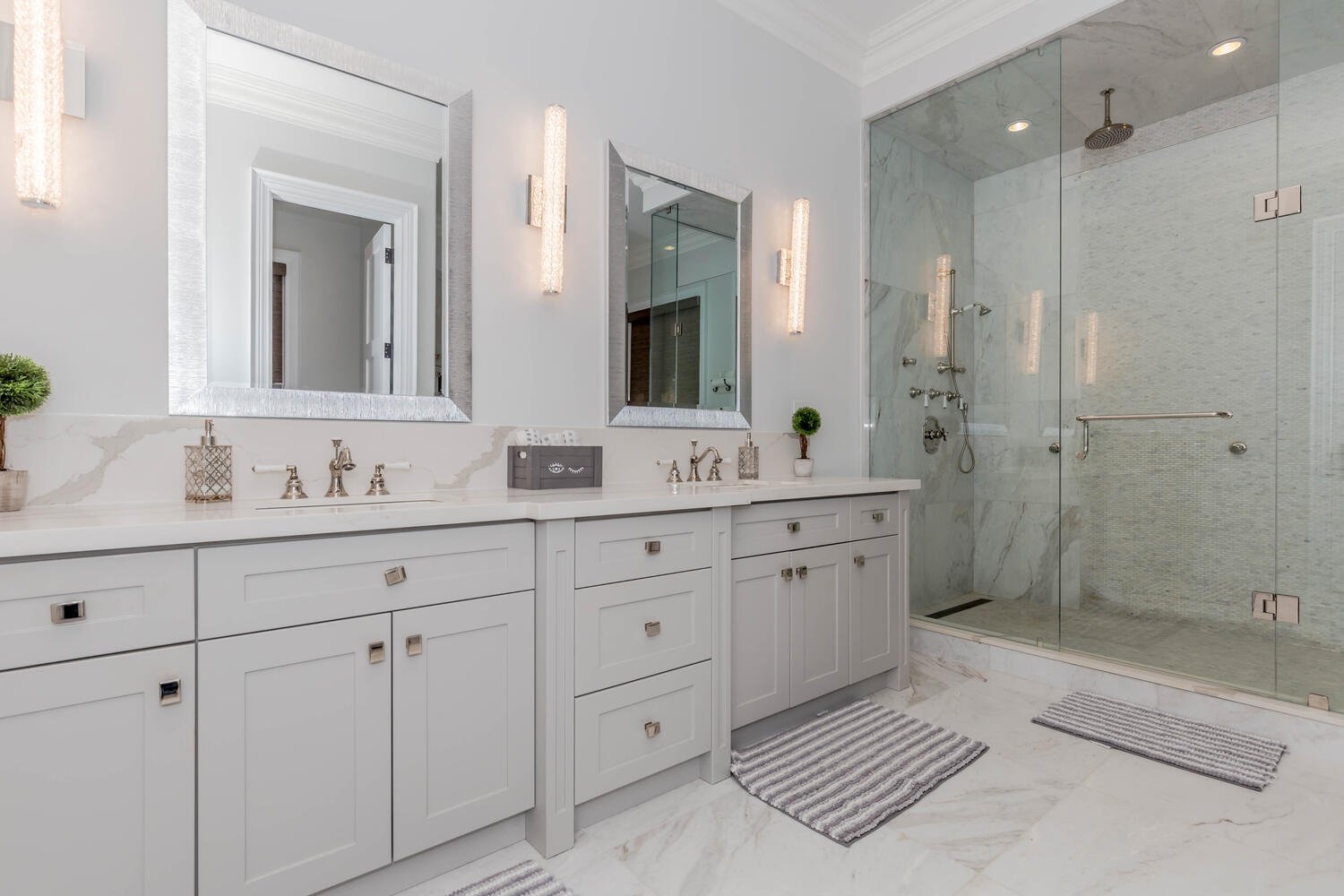 2431 Loanne Dr Mississauga-large-080-321-HD Virtual Tours 78HDR-1500x1000-72dpi.jpg