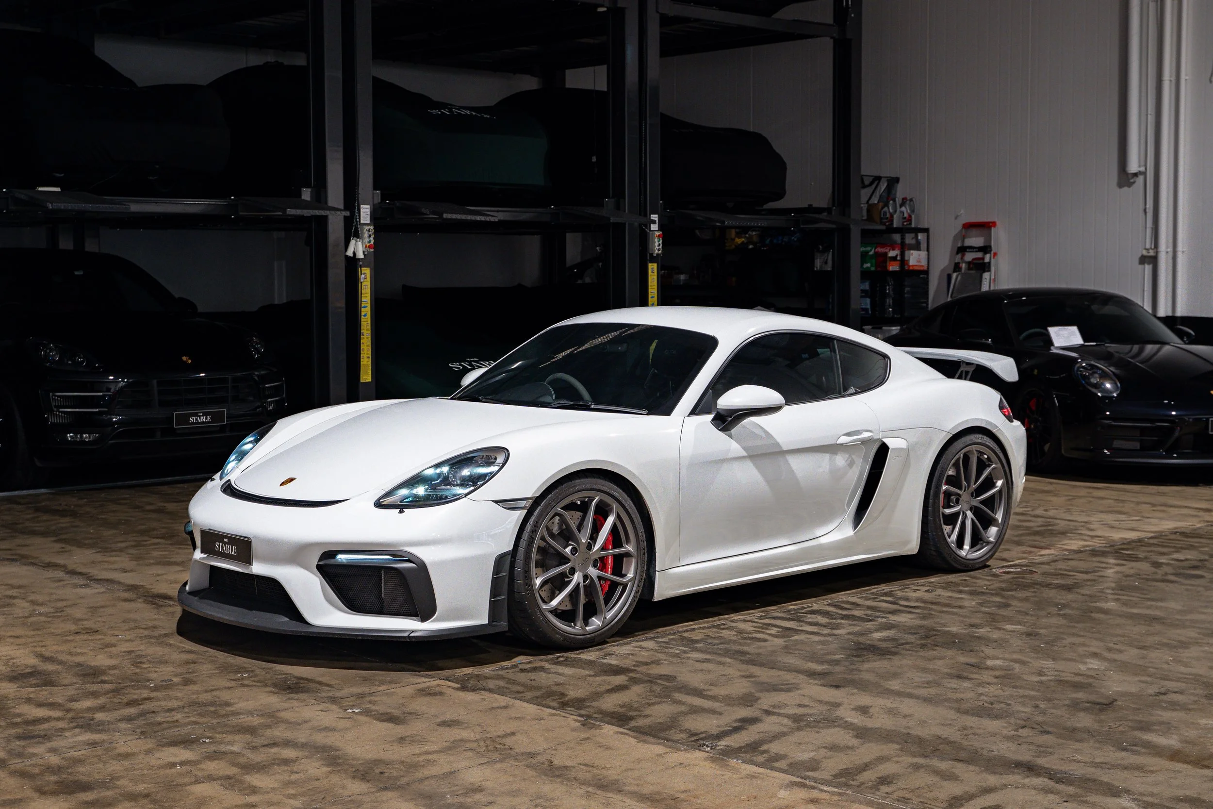 porsche718gt4-listing-3.jpg