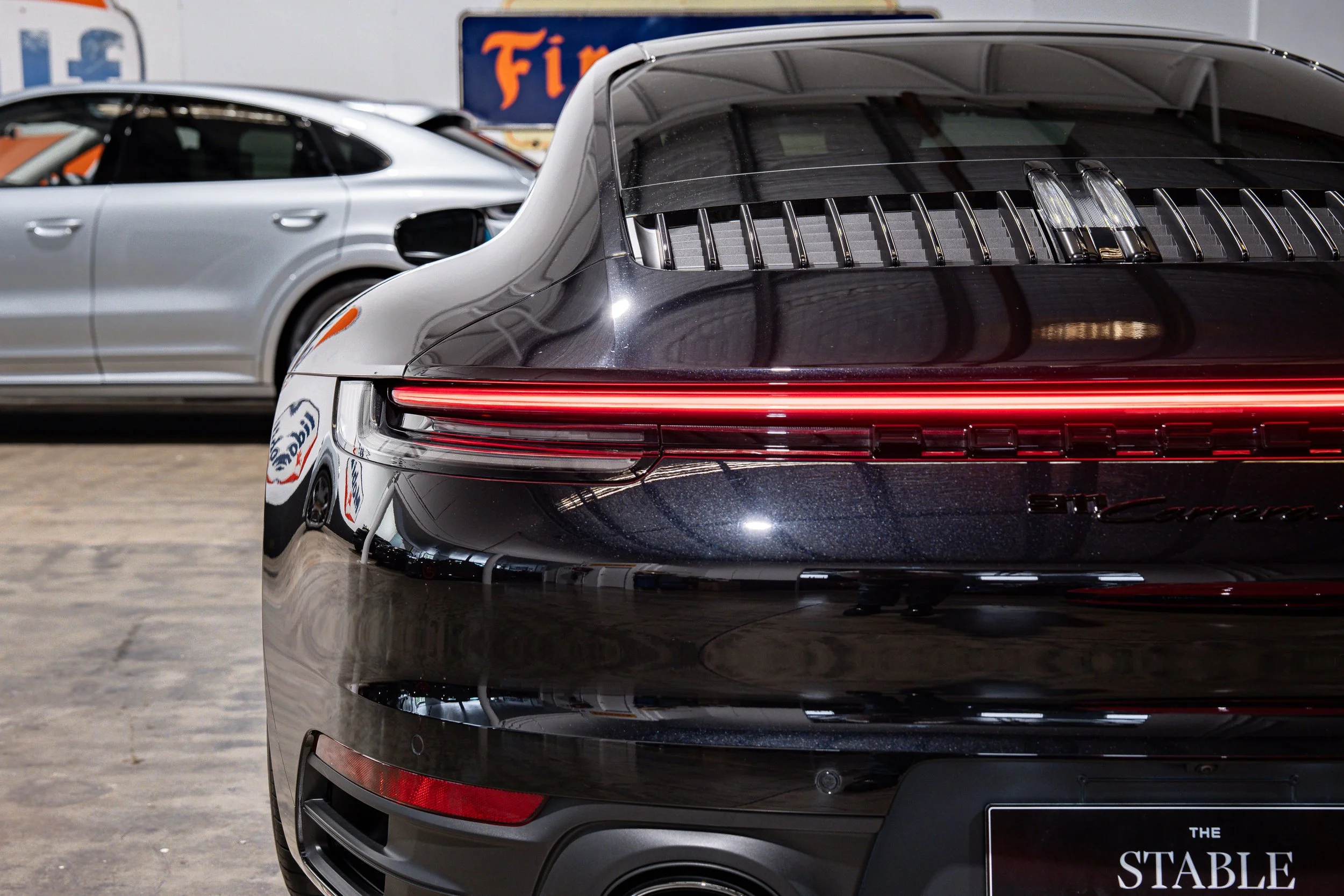 porsche911992carrera-listing-13.jpg