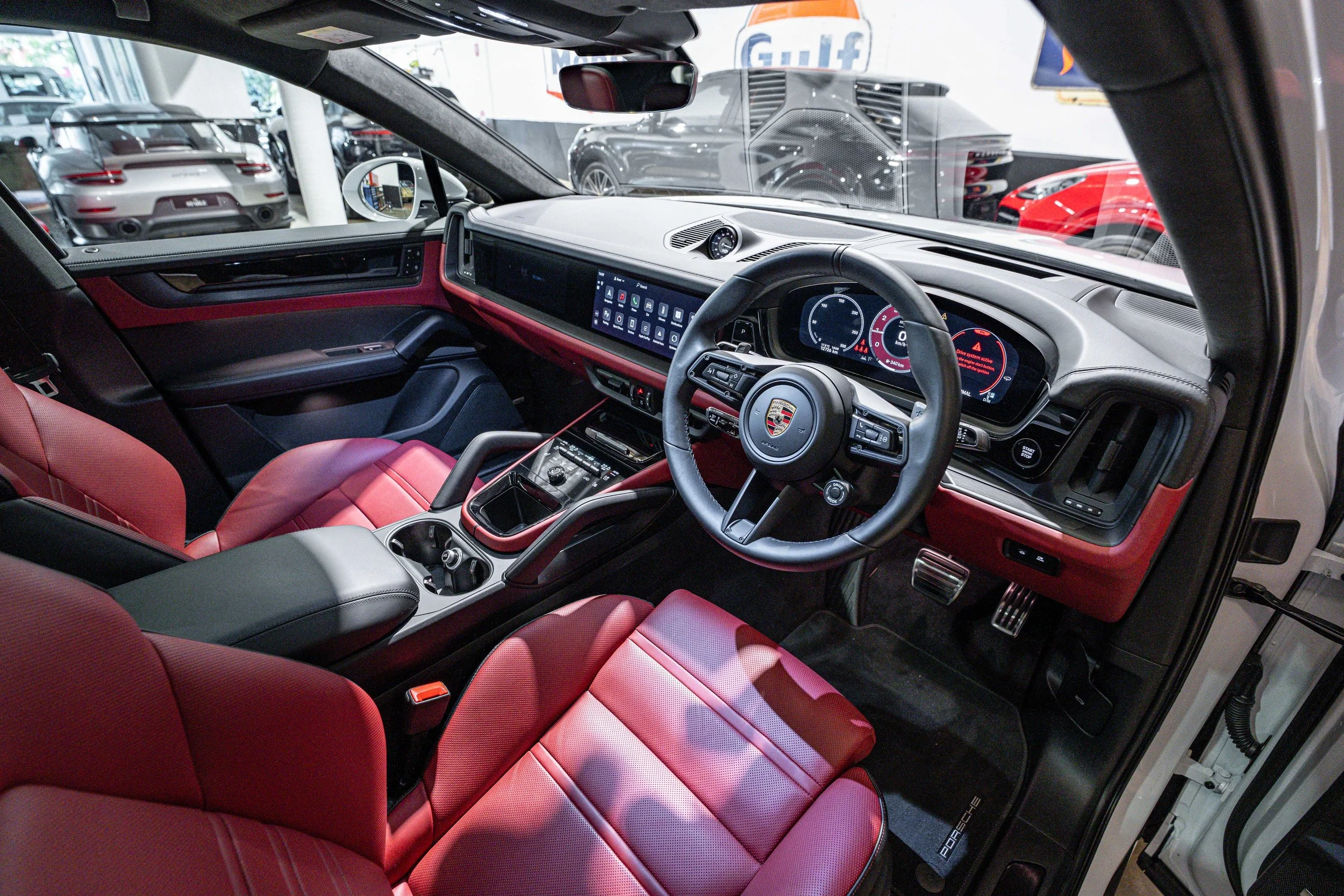 porschecayennegts-listing-19.jpg