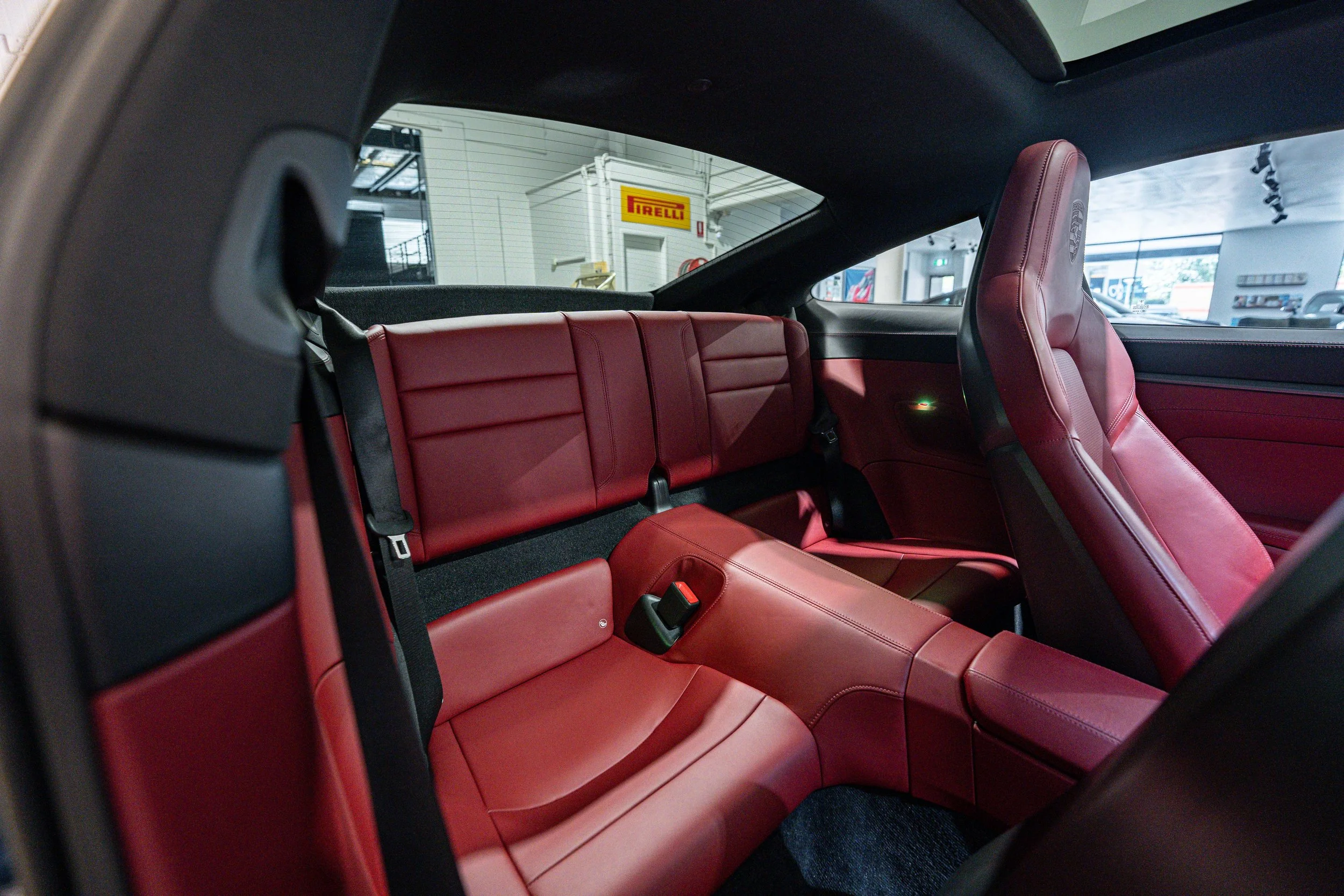 porsche911992carrera-listing-26.jpg