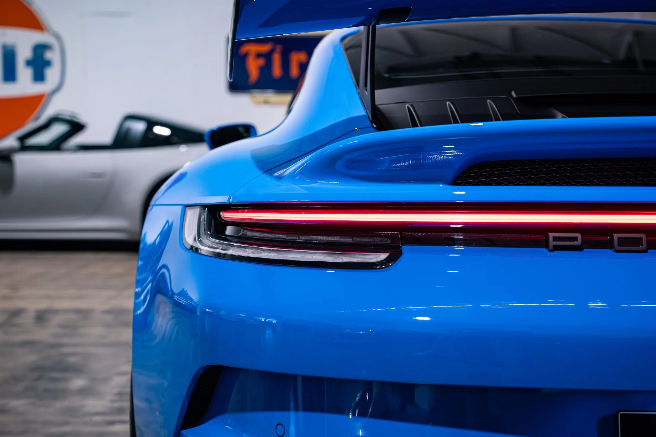 porsche911992gt3blue-listing-18.jpg