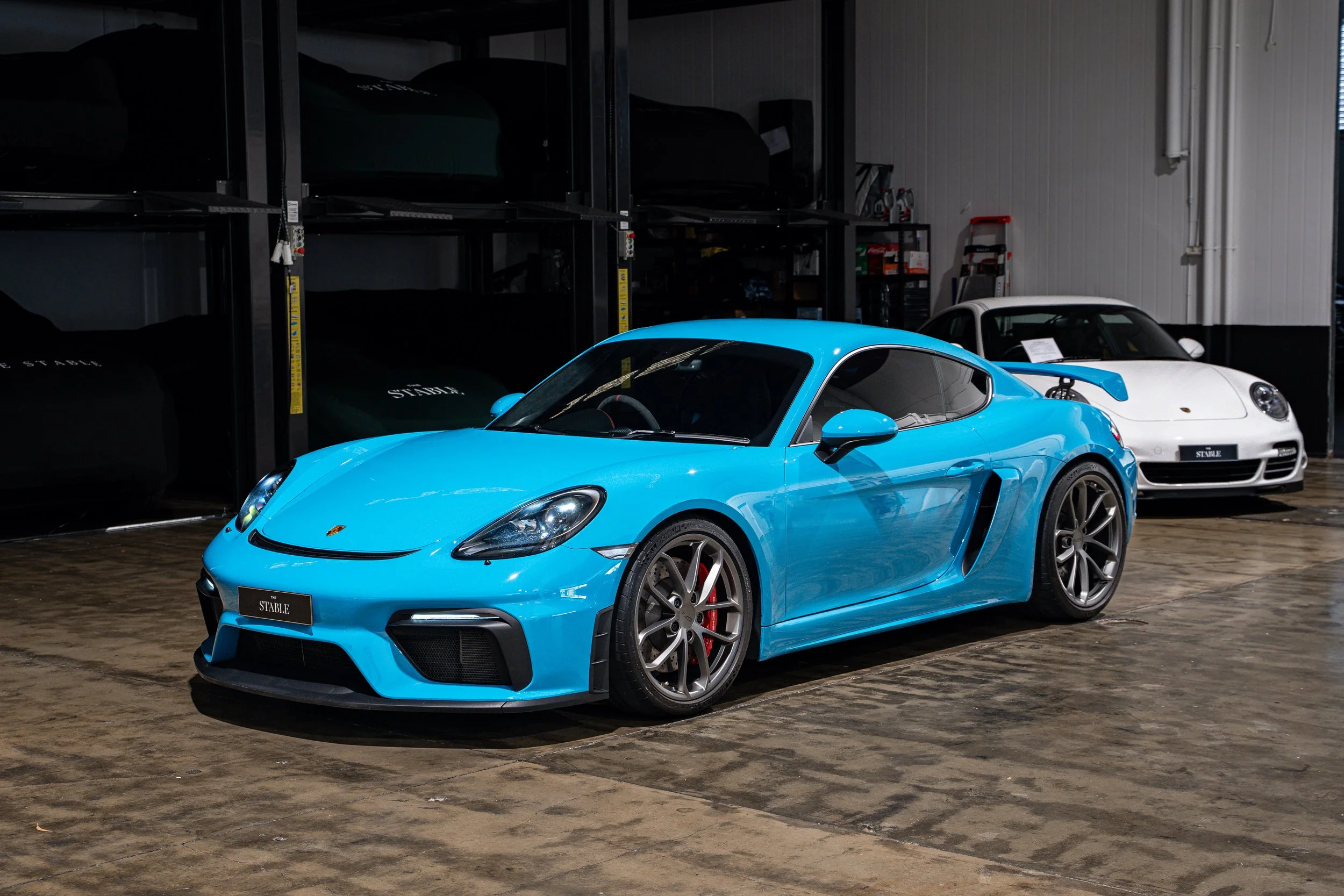 porsche718gt4-listing-4.jpg