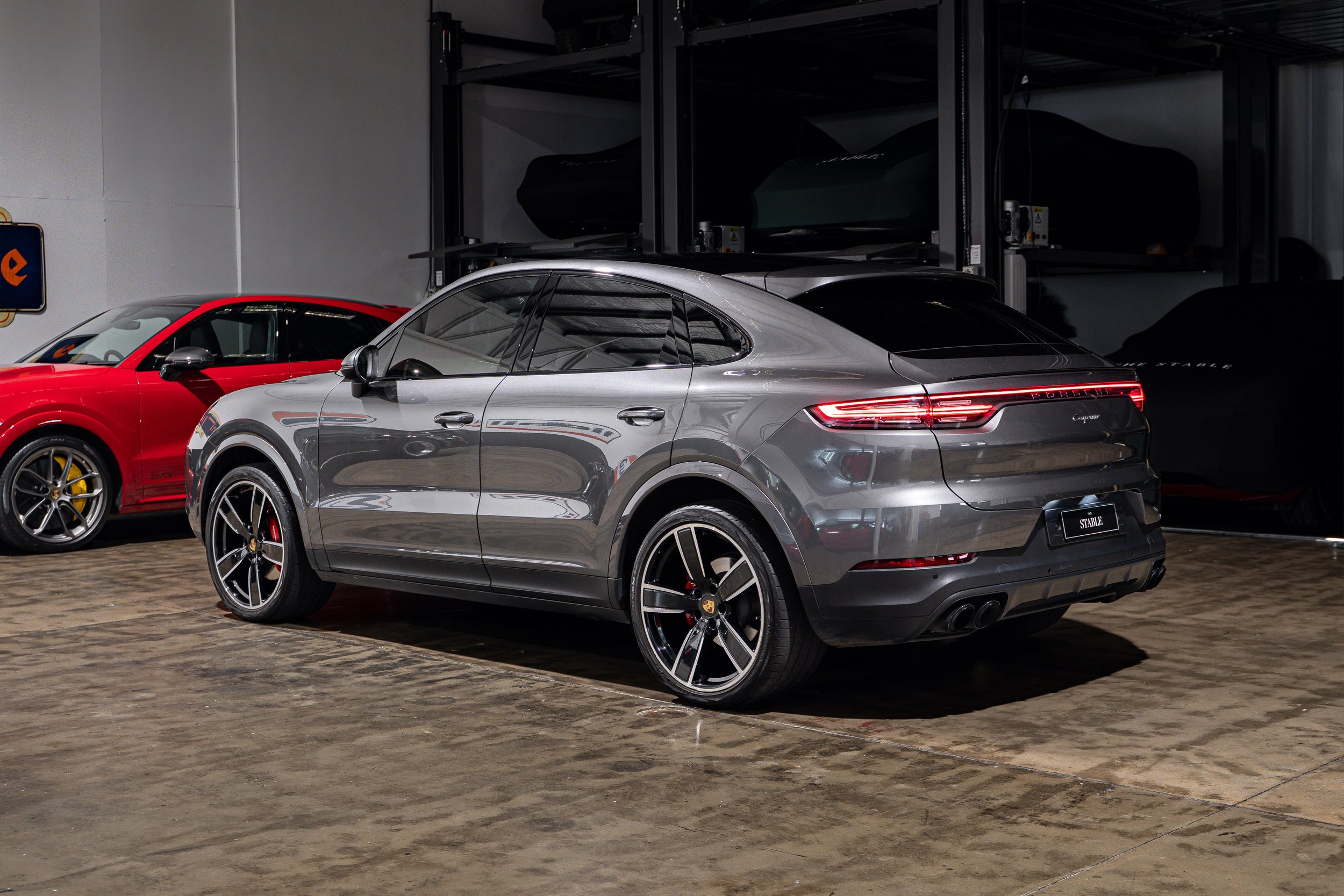 porschecayenne-listing-10.jpg