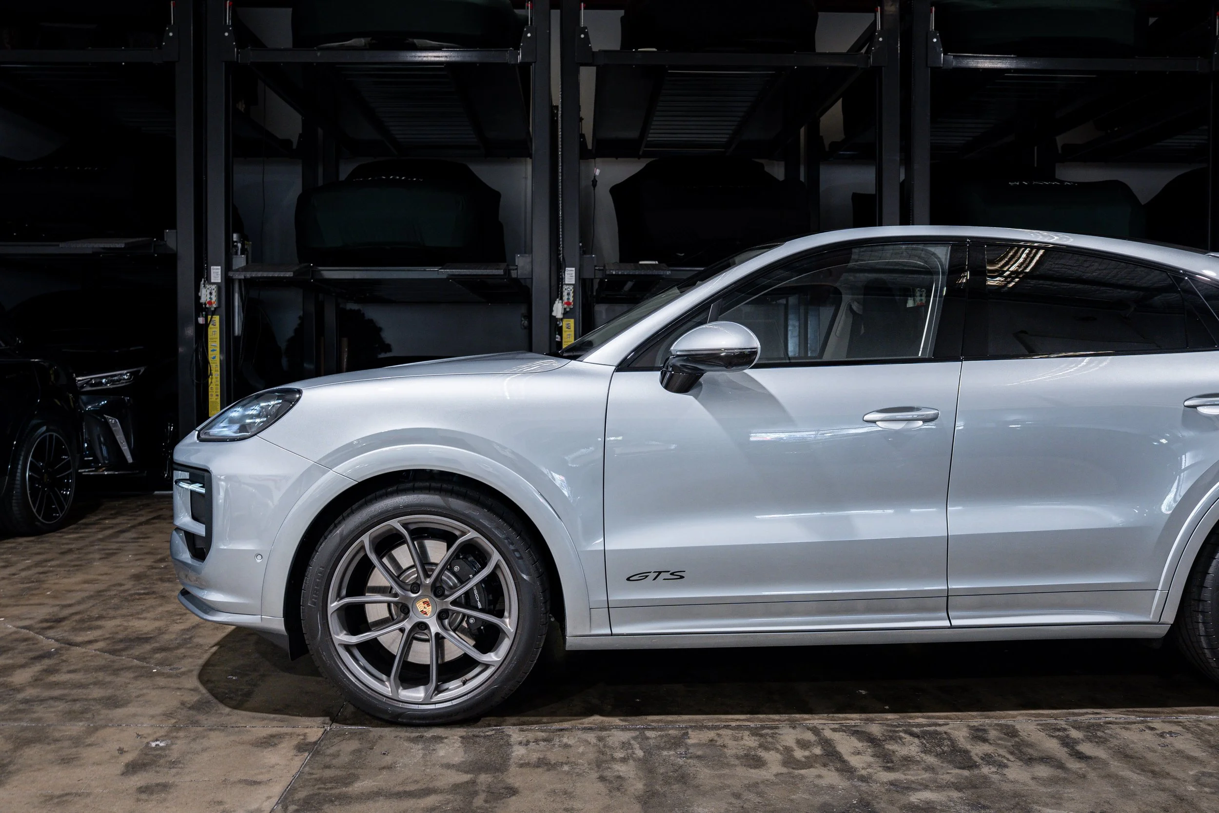 porschecayennegts-listing-6.jpg