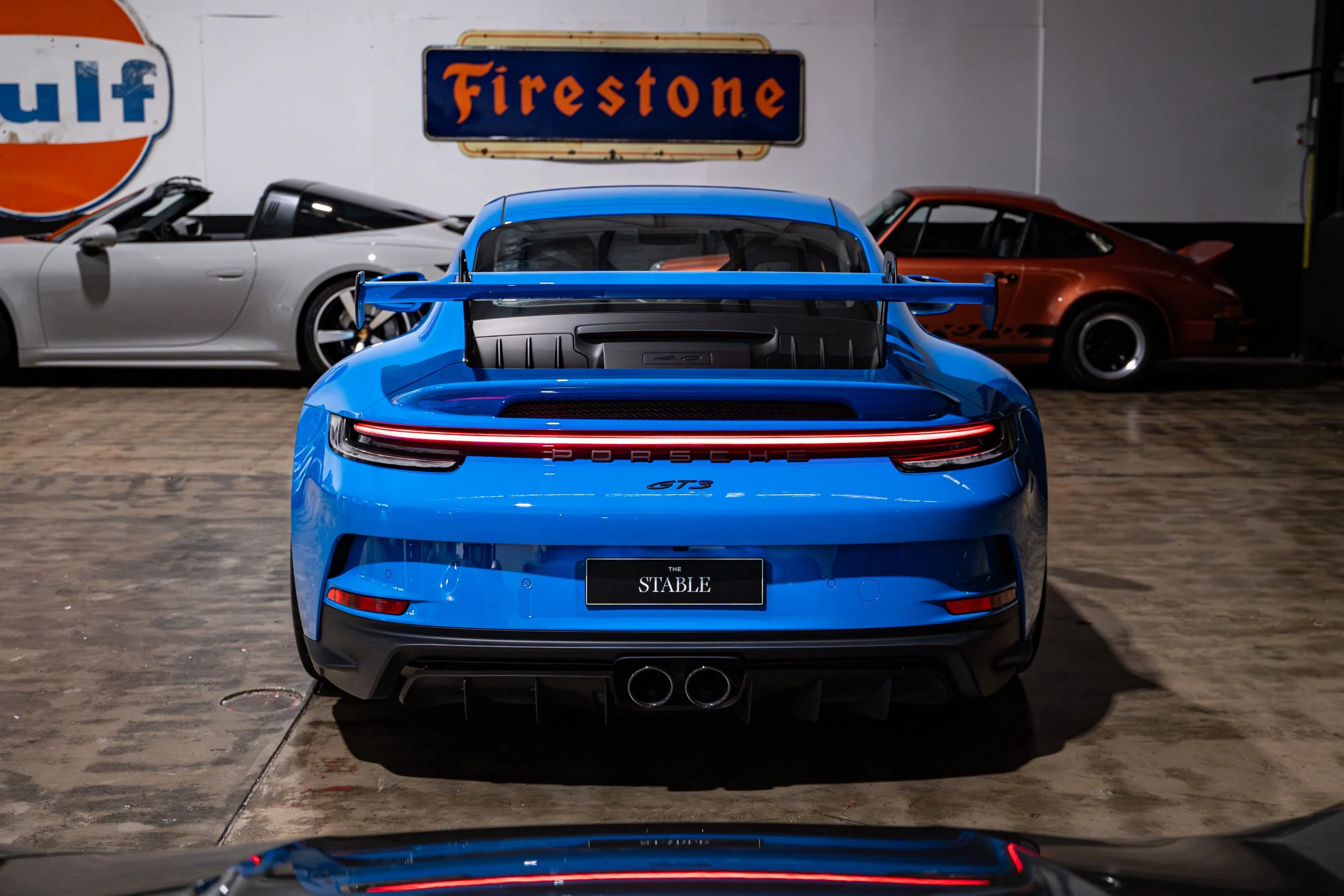 porsche911992gt3blue-listing-17.jpg