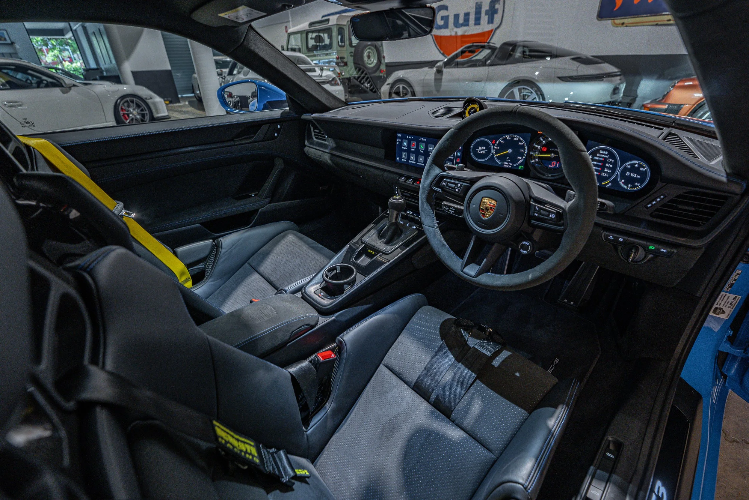 porsche911992gt3blue-listing-26.jpg