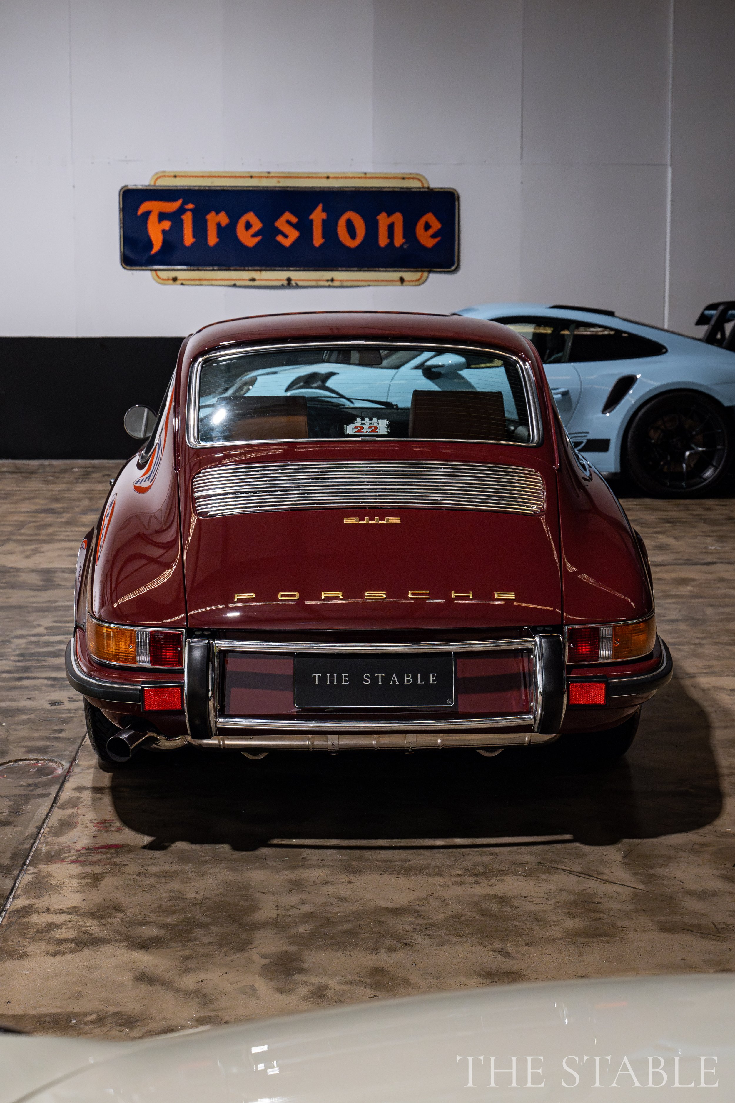 porsche911e-web-w-10.jpg
