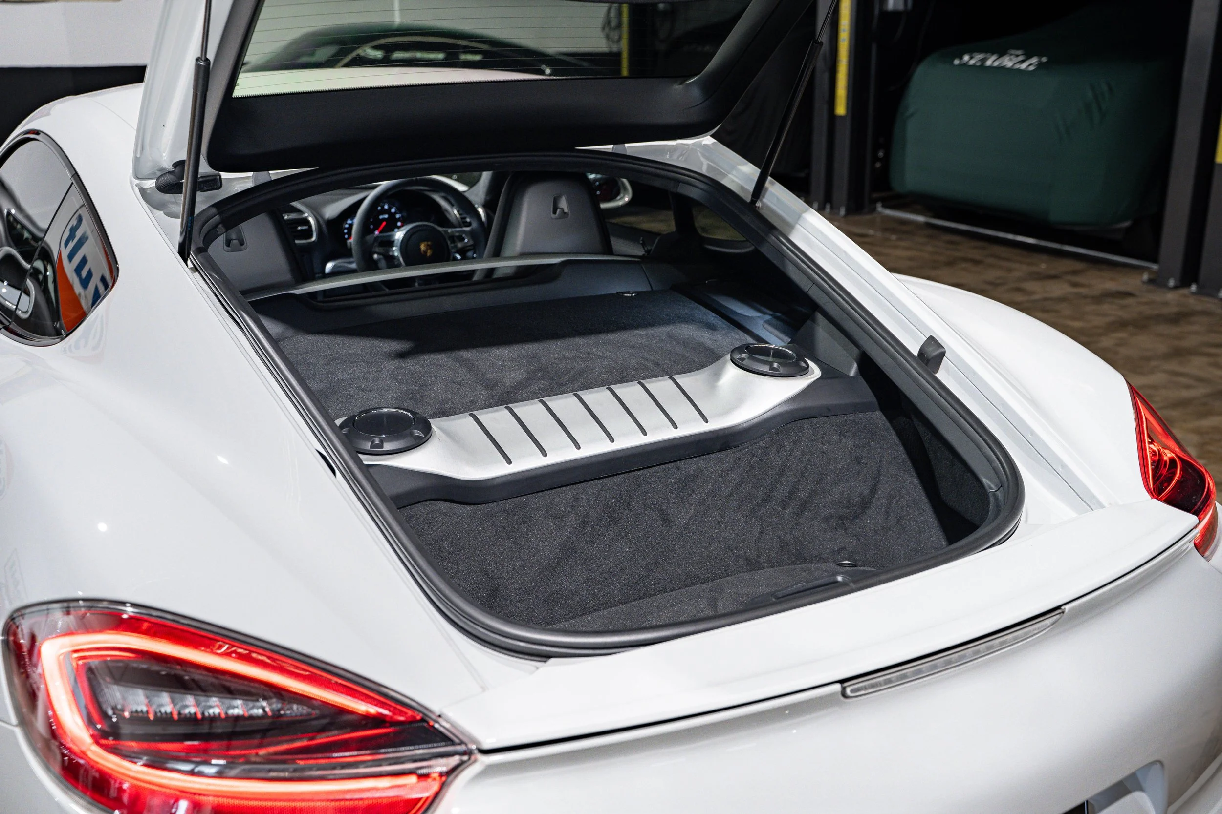 porsche981caymangts-listing-14.jpg