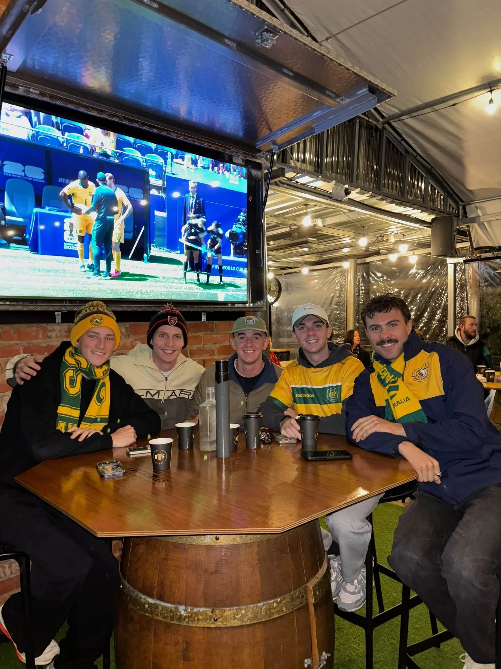 An epic 5 am start at Olds today. The fans gathered in swarms and showed their support for our @socceroos Whilst it wasn&rsquo;t they game we were hoping for, we did it the way aussies do it best, fuelled by bacon and egg rolls and cappuccinos 🟢🟡🦘