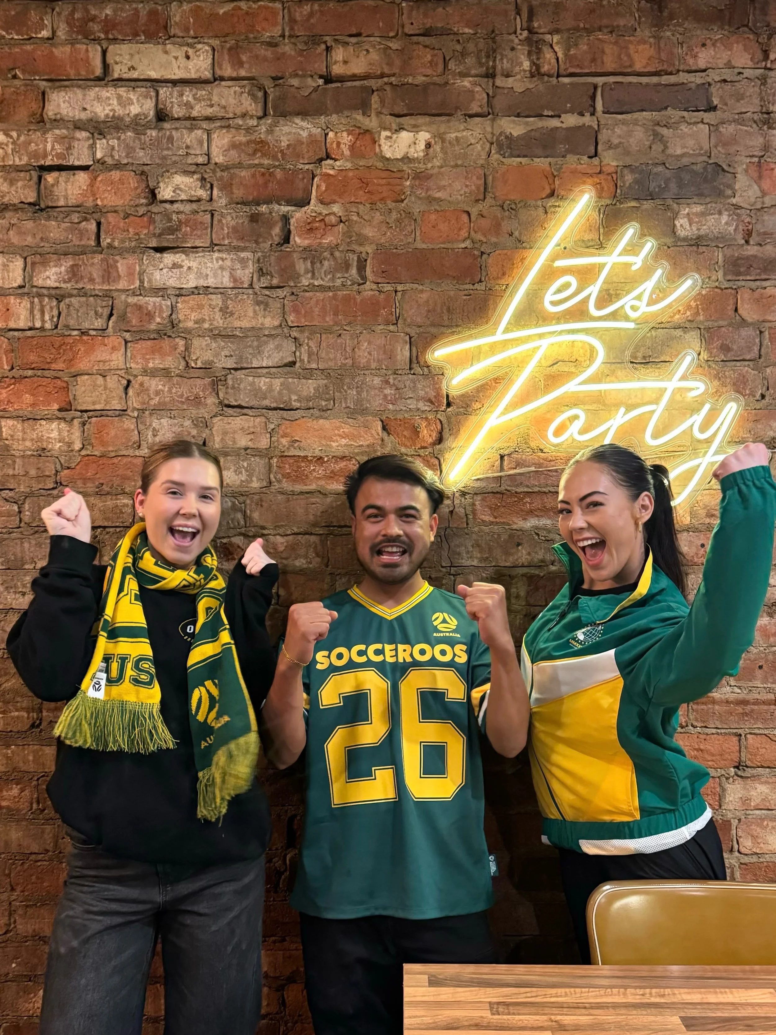 ⚽️WORLD CUP WATCH PARTY⚽️
Tomorrows&rsquo;s forecast is 100% chance of an early start, loud celebrations and absolutely no regrets.
Starting the day with:
- a coffee ☕️ 
- a breaky burger 🤤 
- square eyes 📺 
- extreme levels of enthusiasm 📣
Kick o