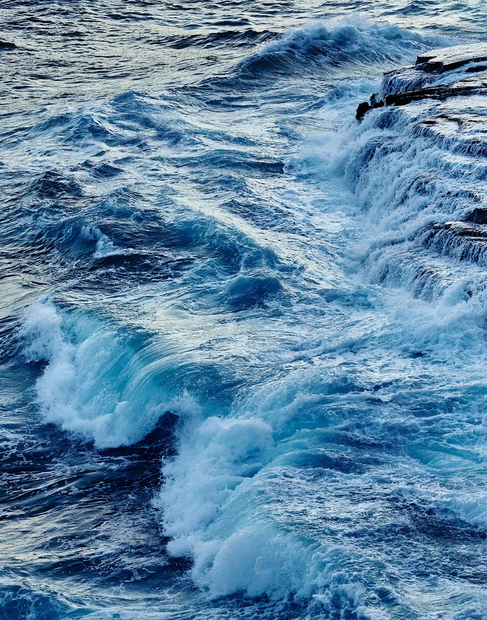 spitting-cave-oahu-ocean-rocks-hawaii.6723.DETAIL.jpg