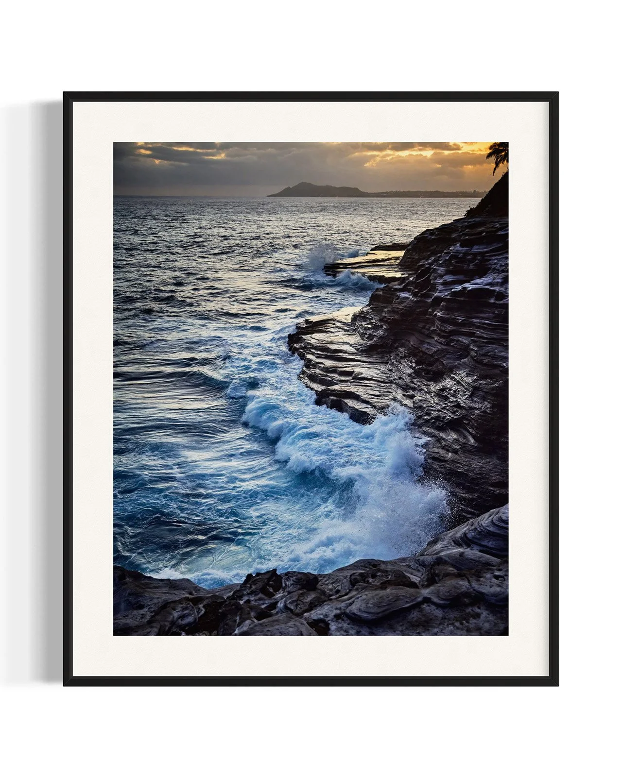 spitting-cave-oahu-ocean-rocks-hawaii.6801.BLACK.FF.DETAIL.001.jpg
